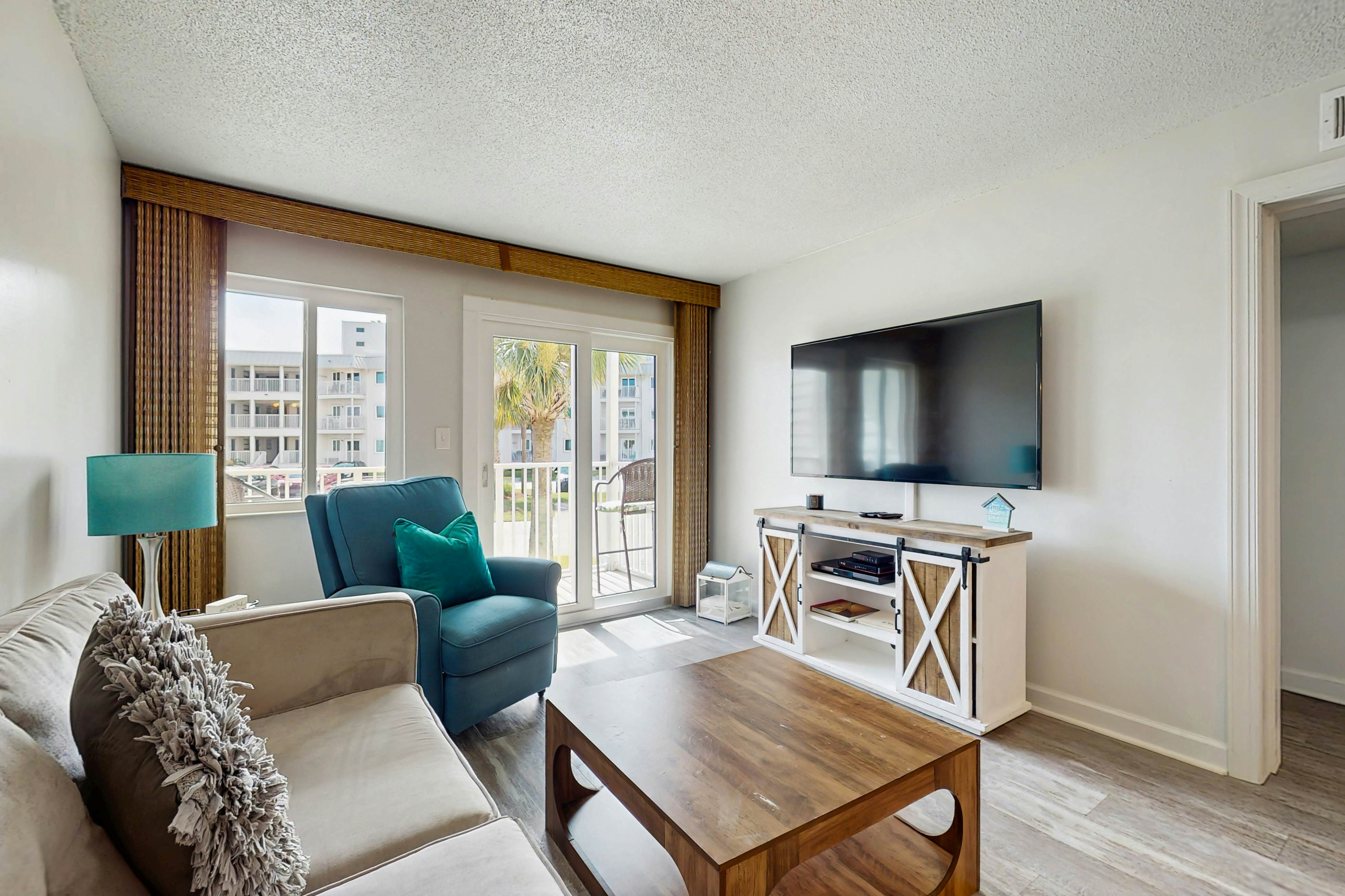 Plantation East #2112