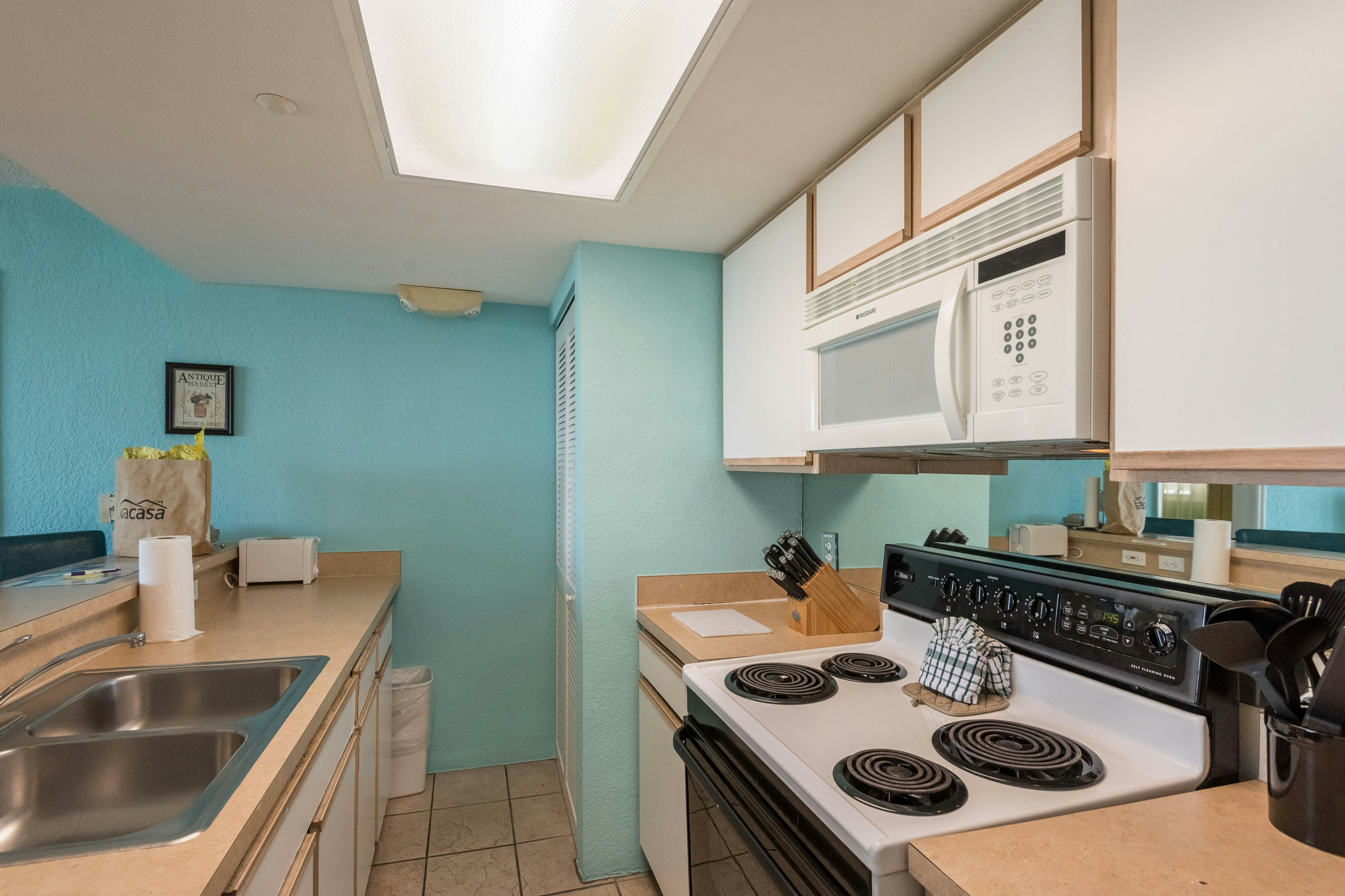 Sunrise Suites - Bonaire Suite 210