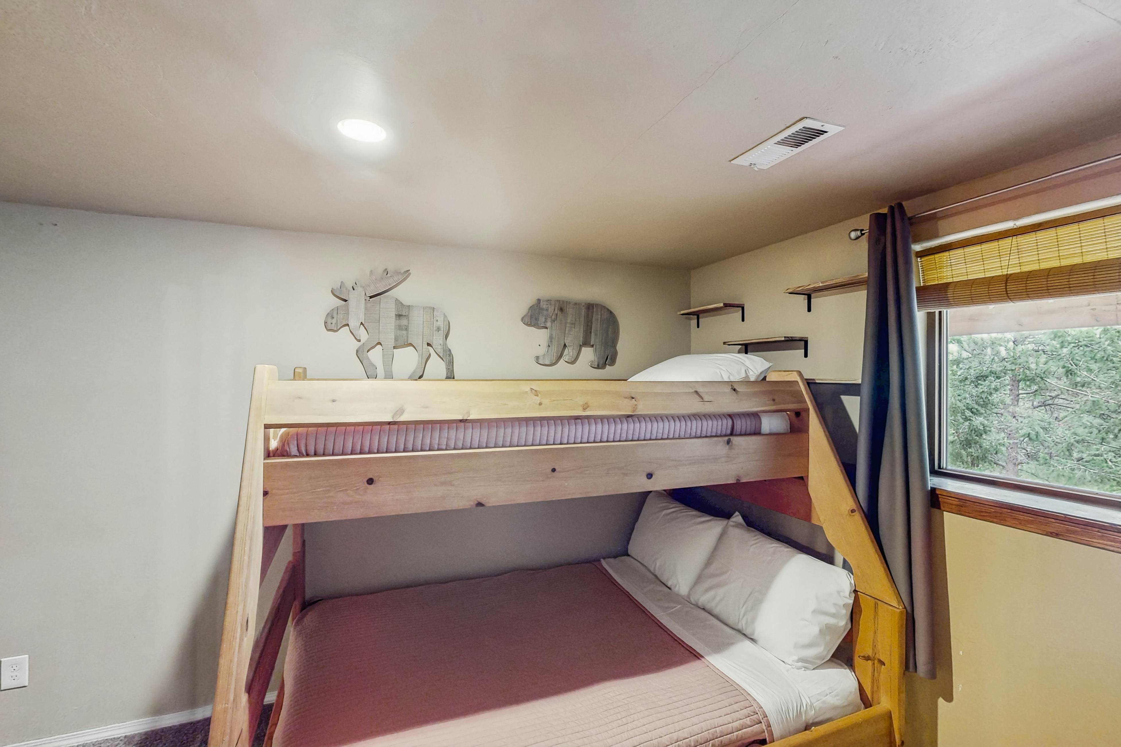 The Lookout at Woodland Park