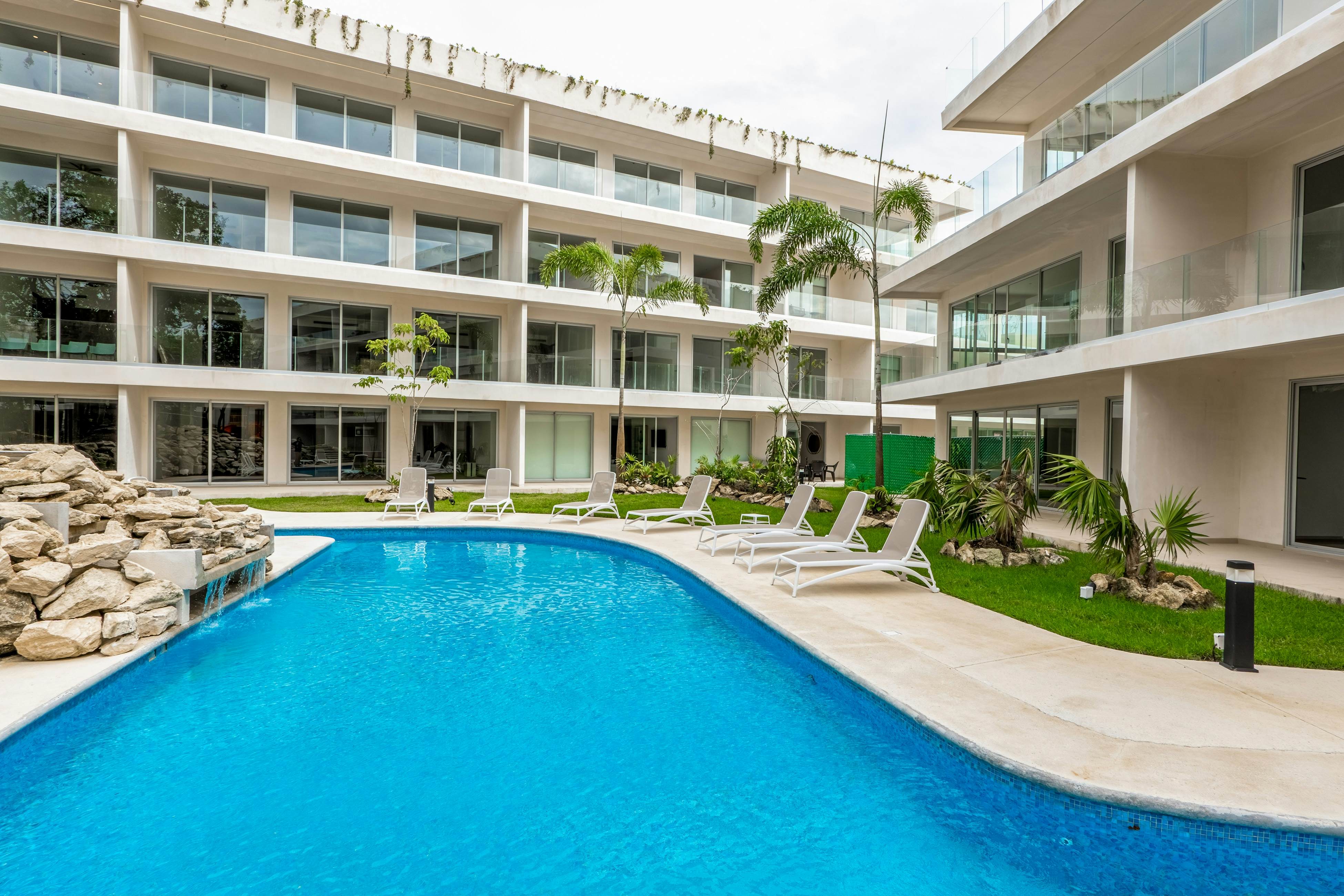 The Marlin Nook TL B008