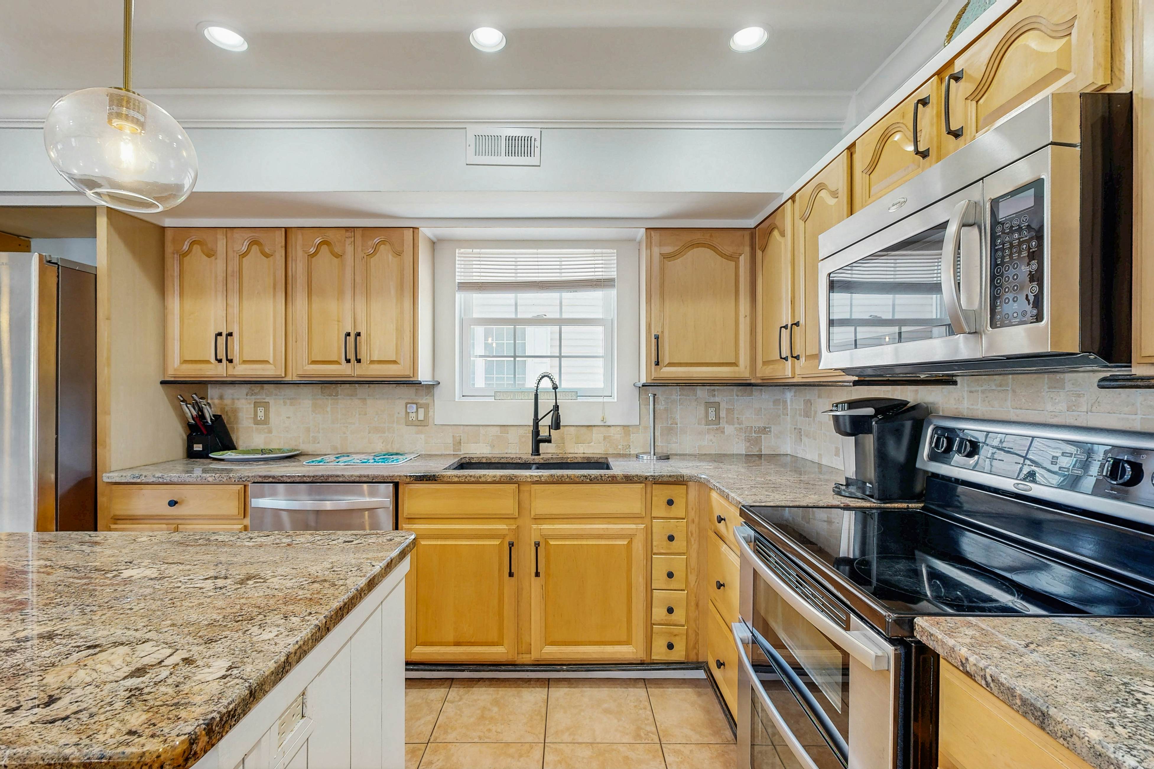 Edgewater Acres - A Shore Thing