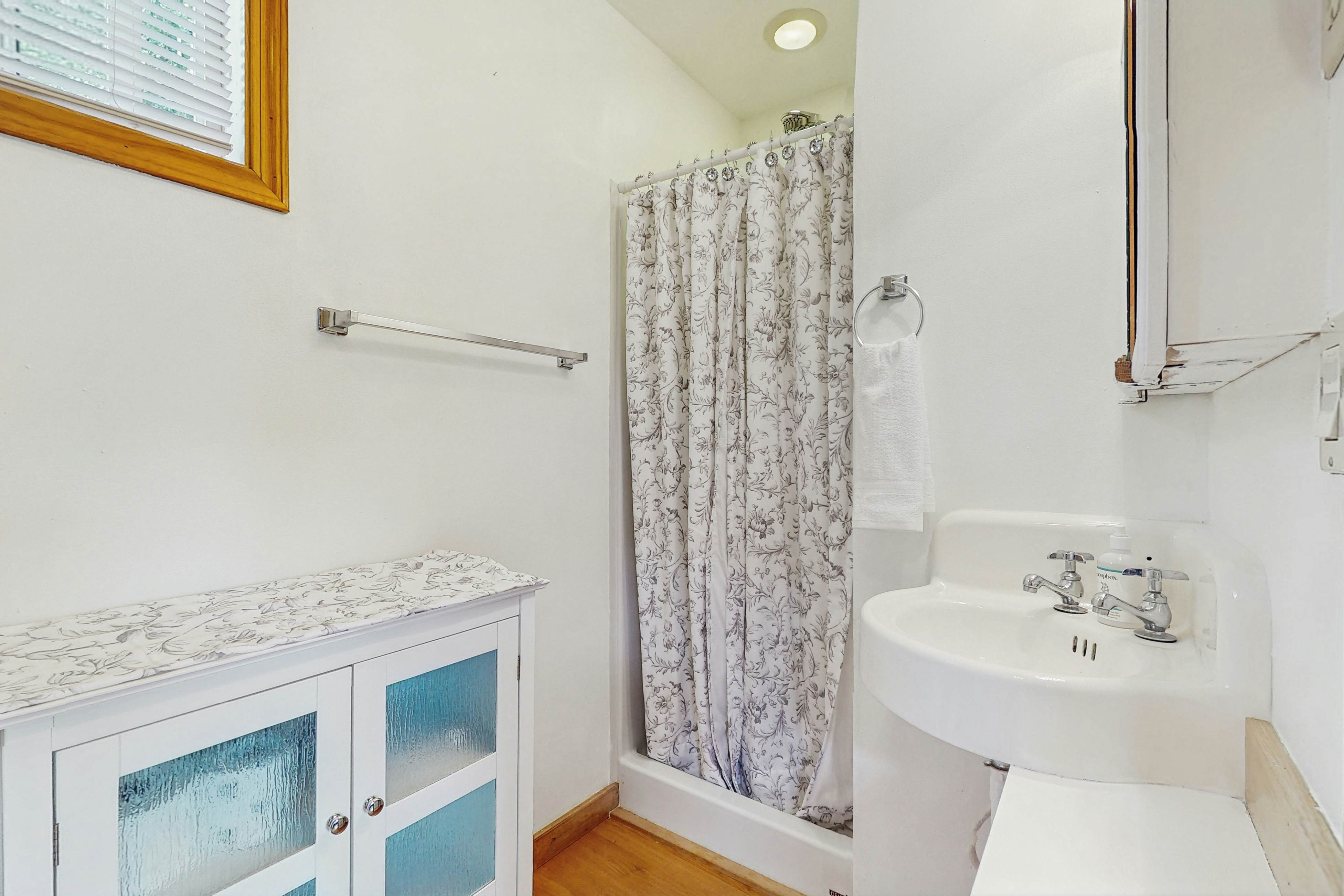 Tranquil Shores Hideaway