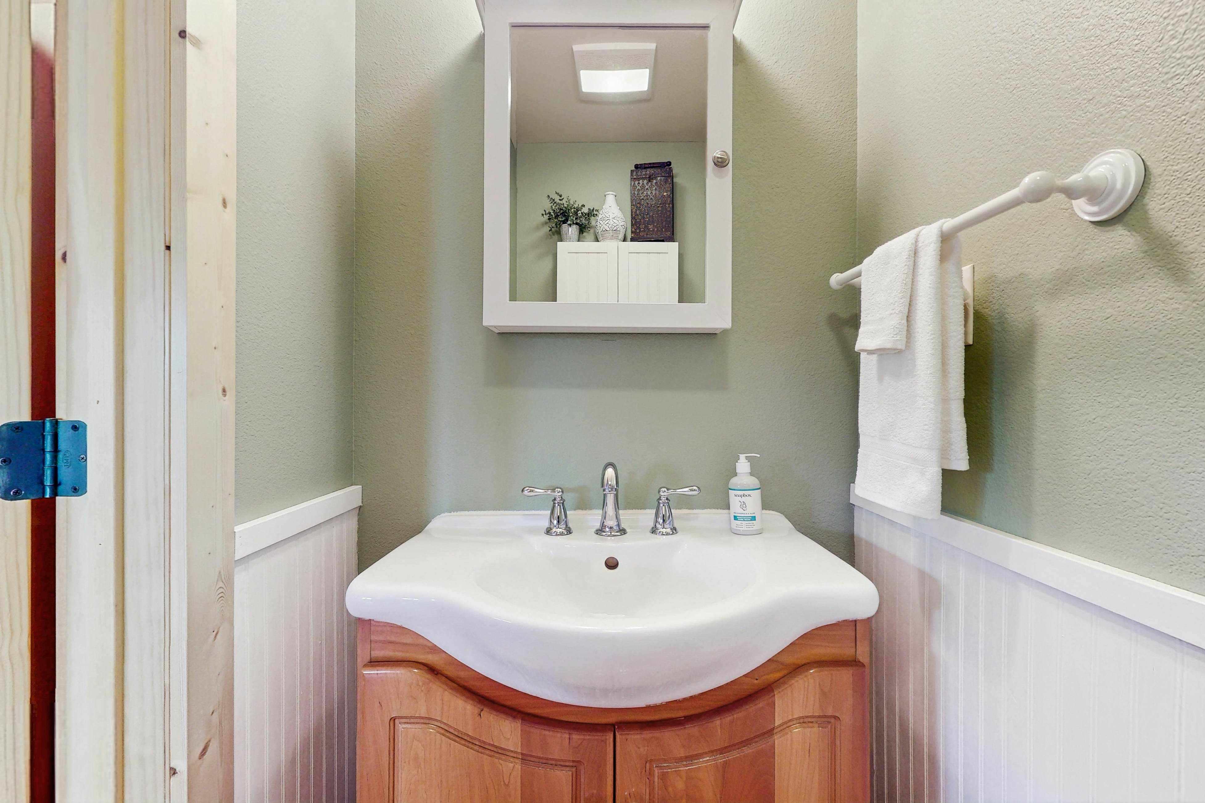 Tranquil Shores Hideaway