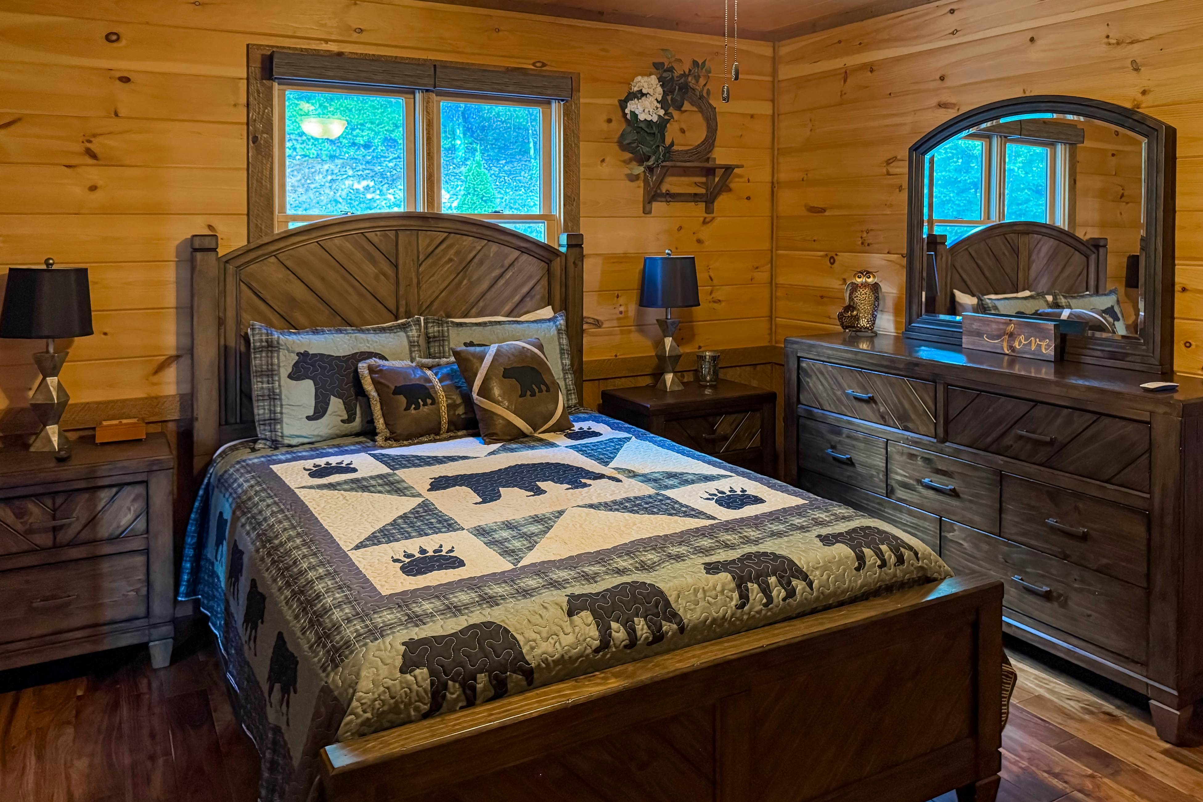 Bougie Bear Cabin 