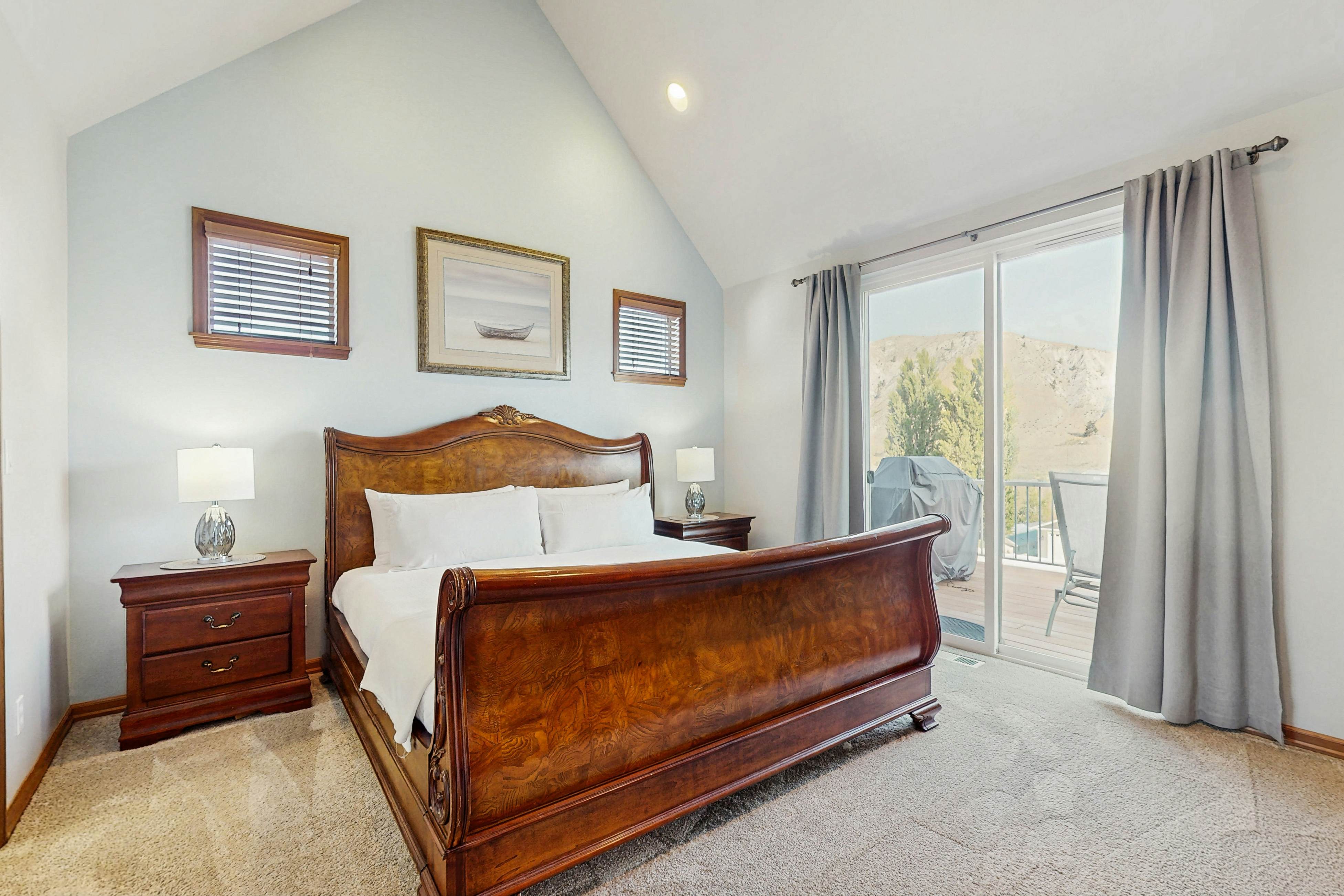 The Columbia Overlook