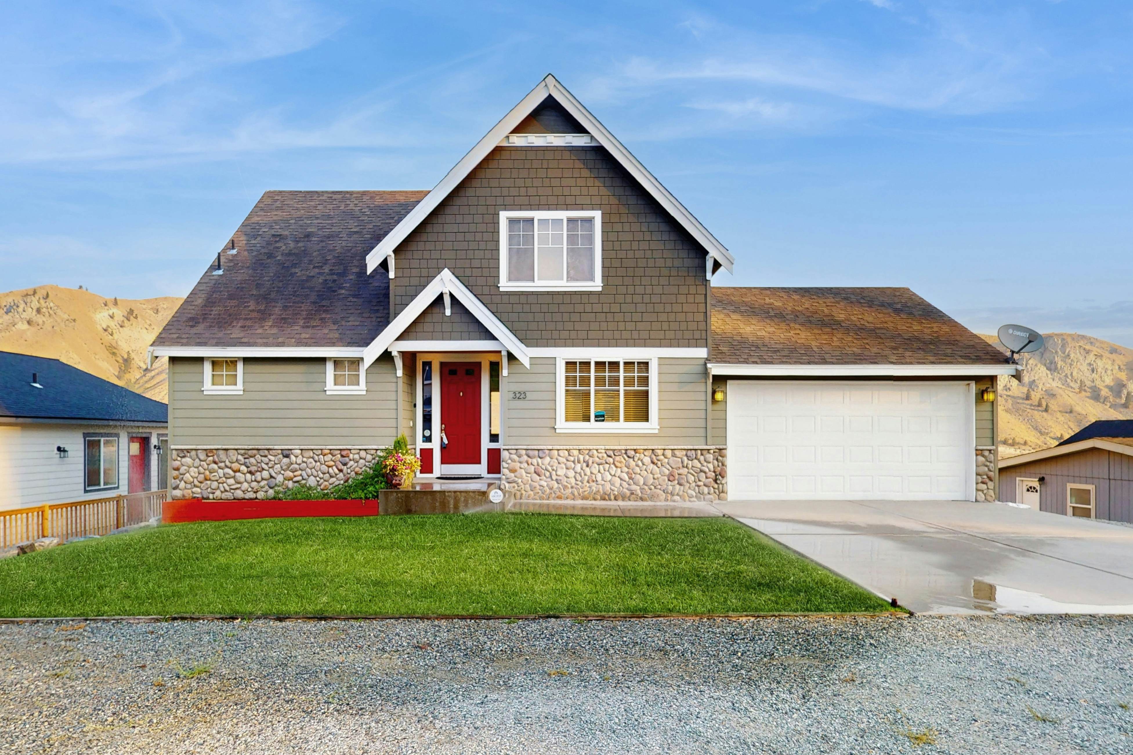 The Columbia Overlook