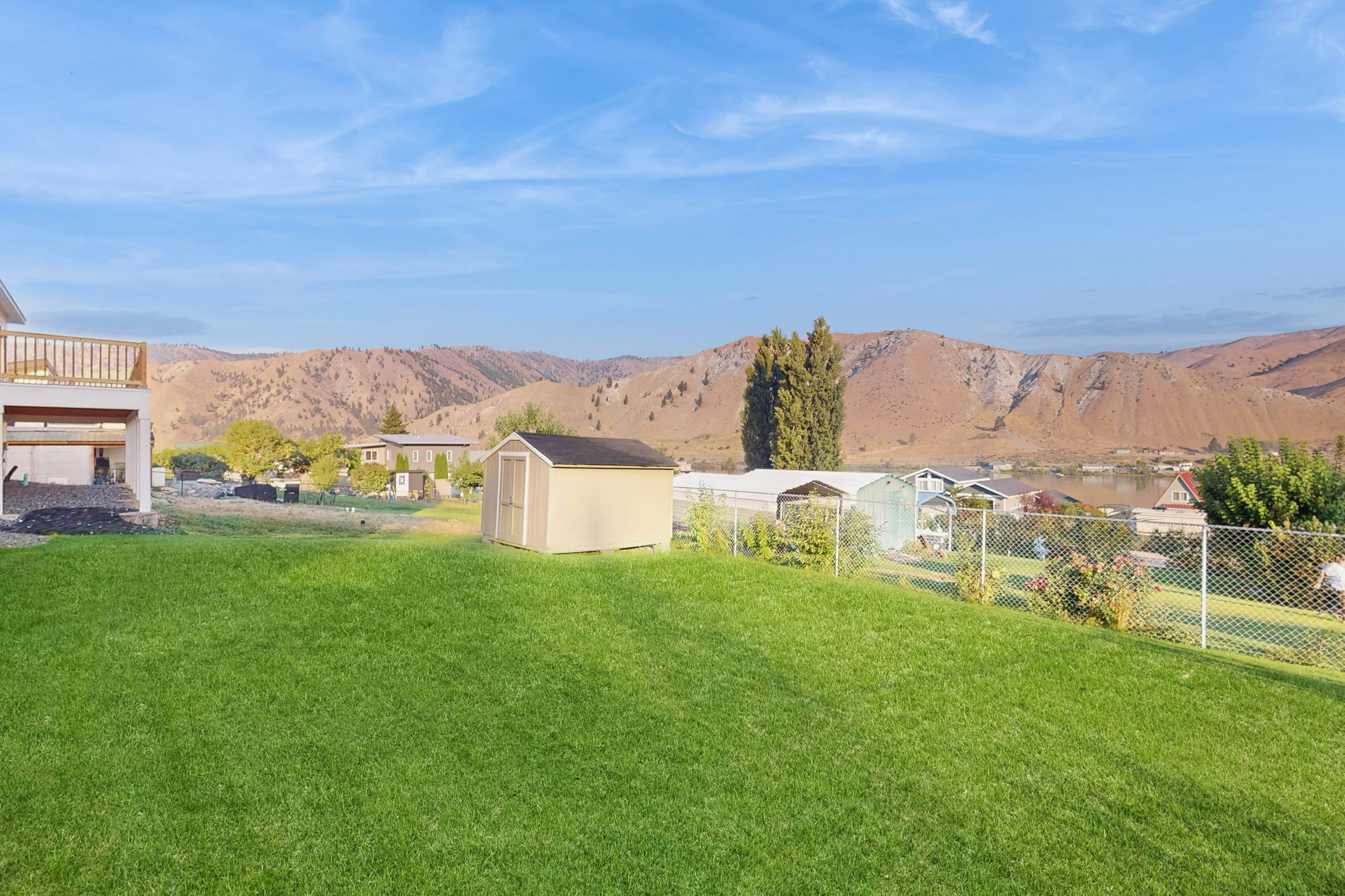 The Columbia Overlook