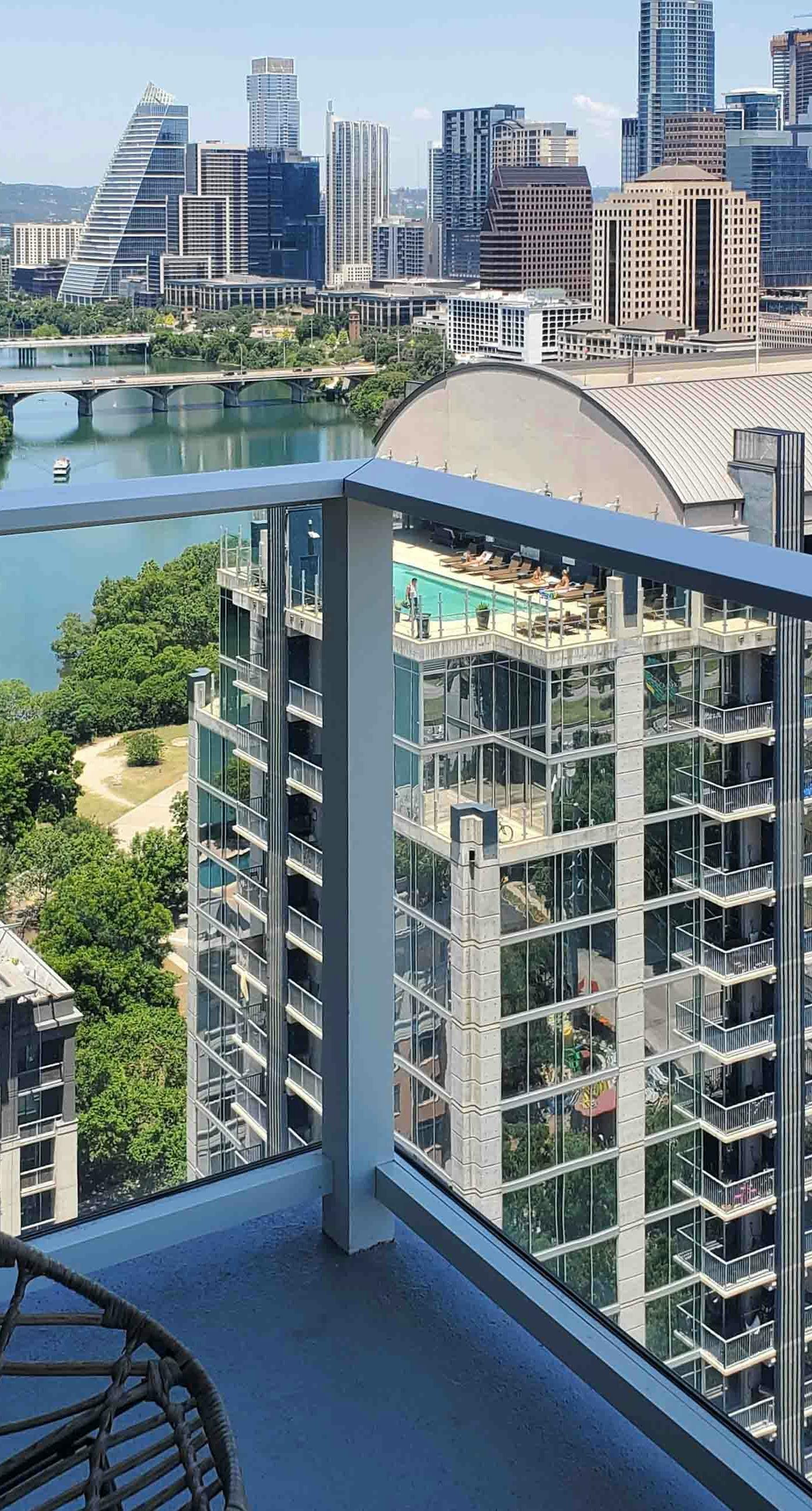 Natiivo Austin Horizons