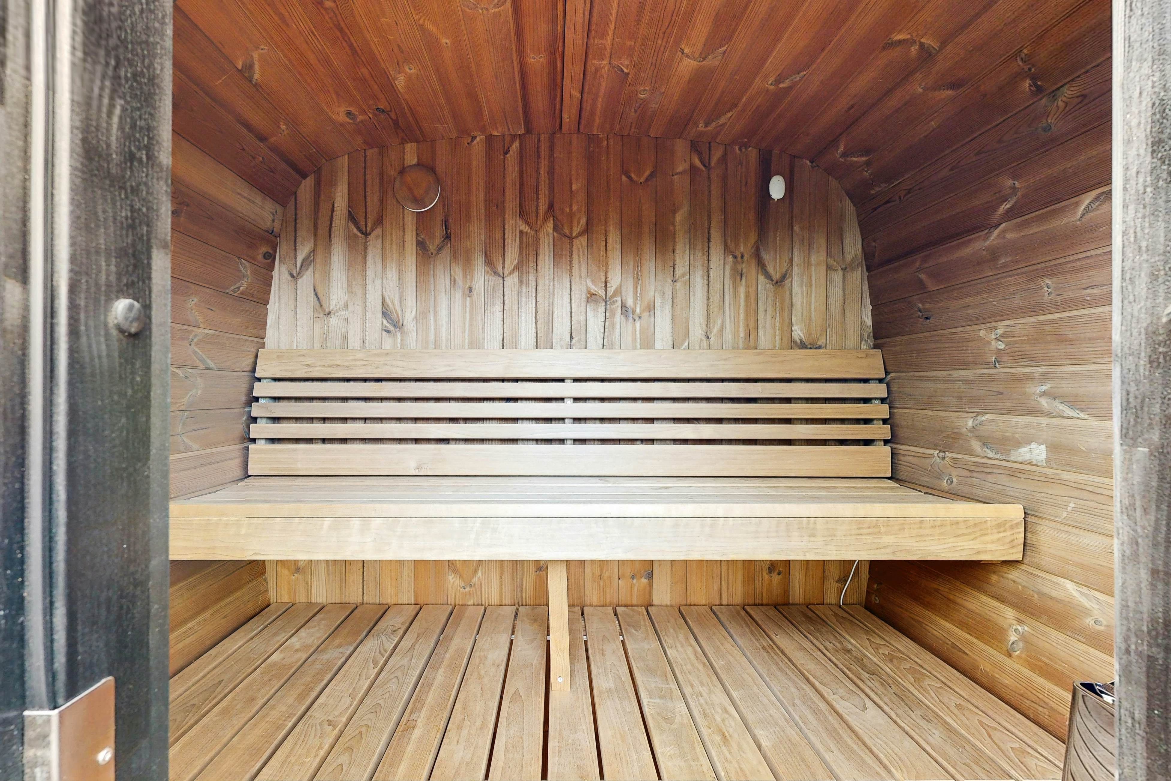 Luxury Old Town Ski House-Steps to Slopes