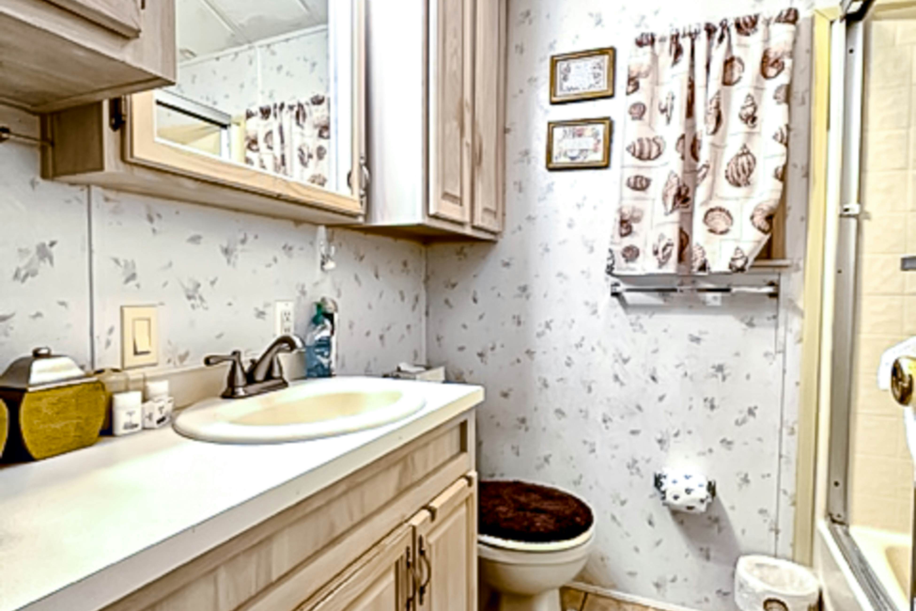 Long Island Village 495 W. Clam