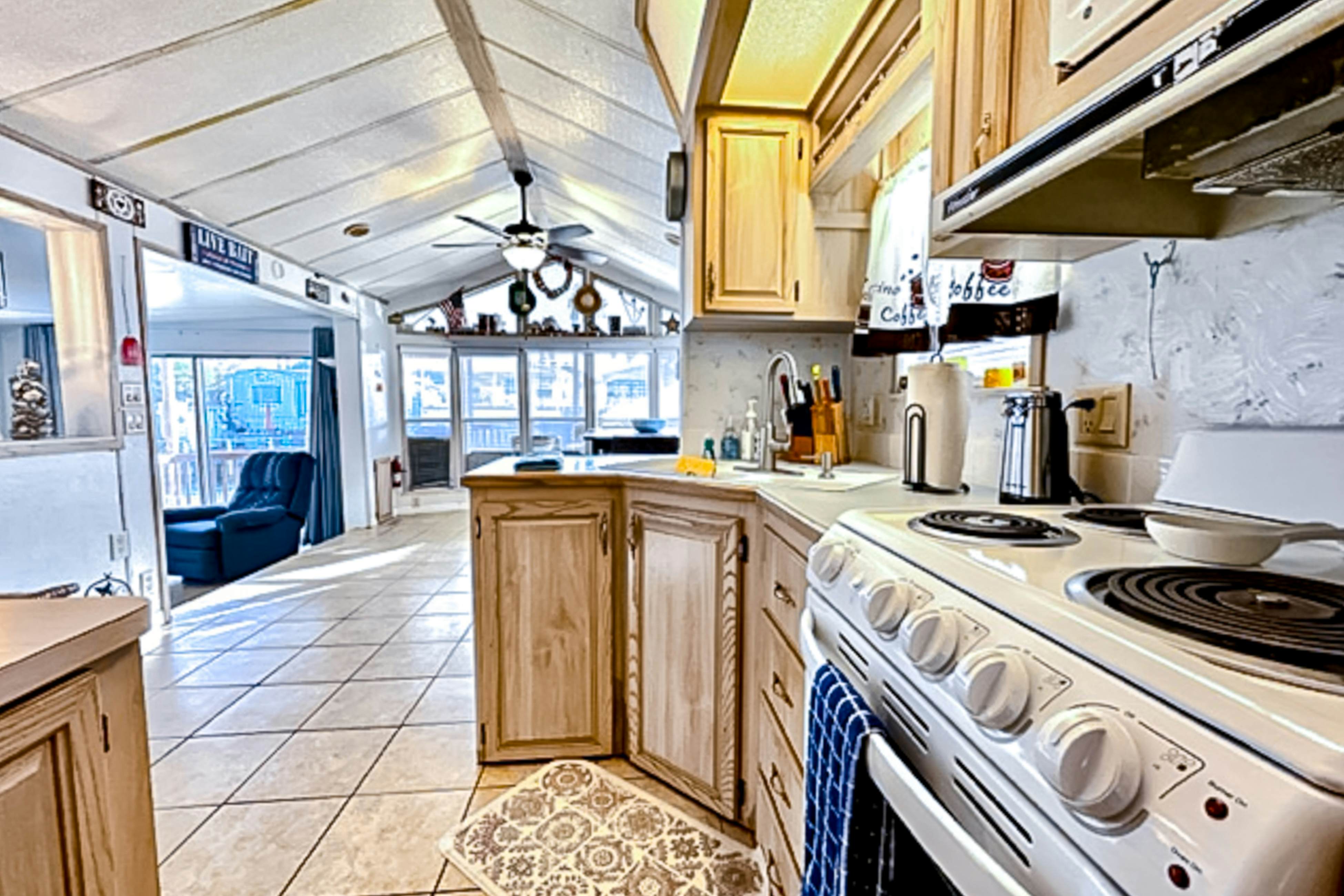 Long Island Village 495 W. Clam