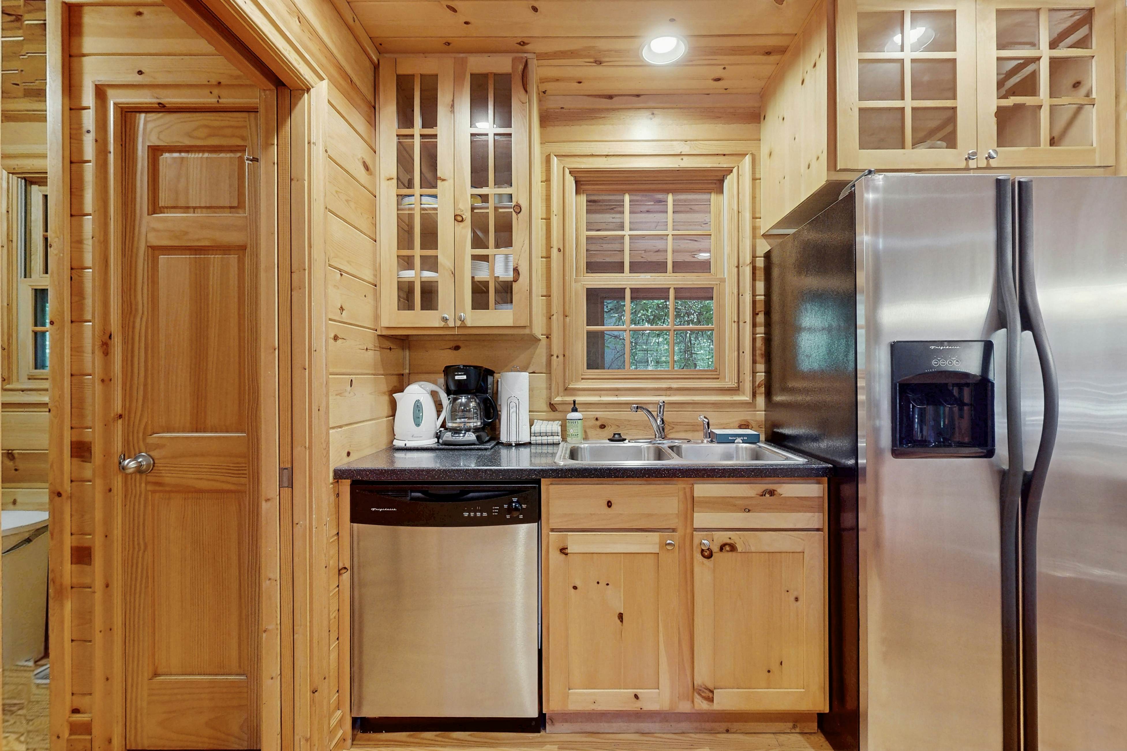 Kingfisher Cove Cabin 19