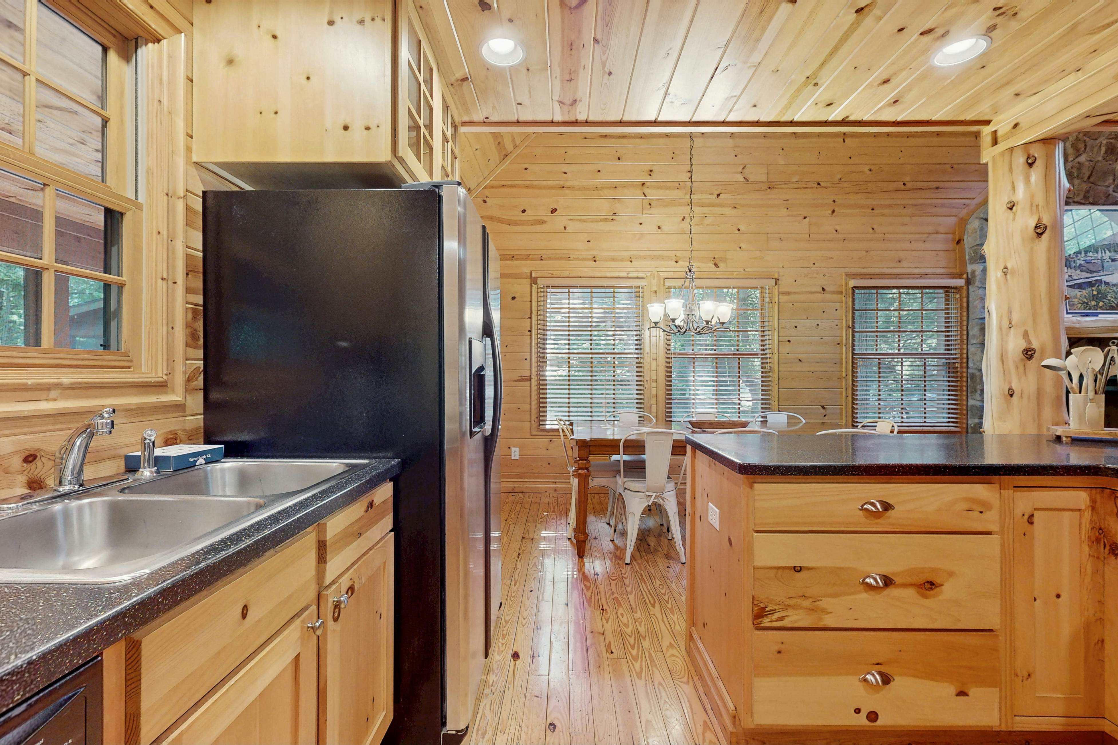 Kingfisher Cove Cabin 19