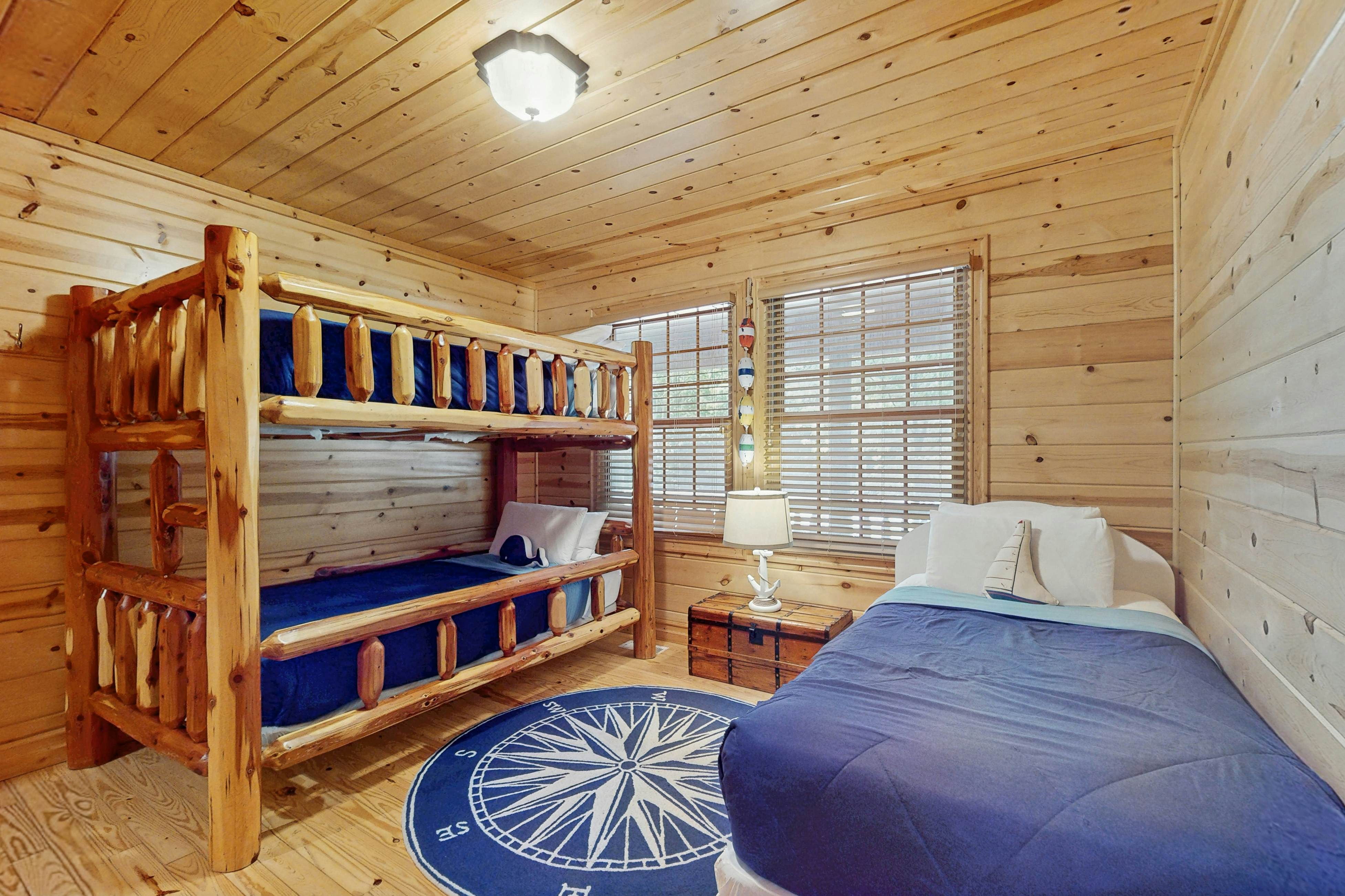 Kingfisher Cove Cabin 19