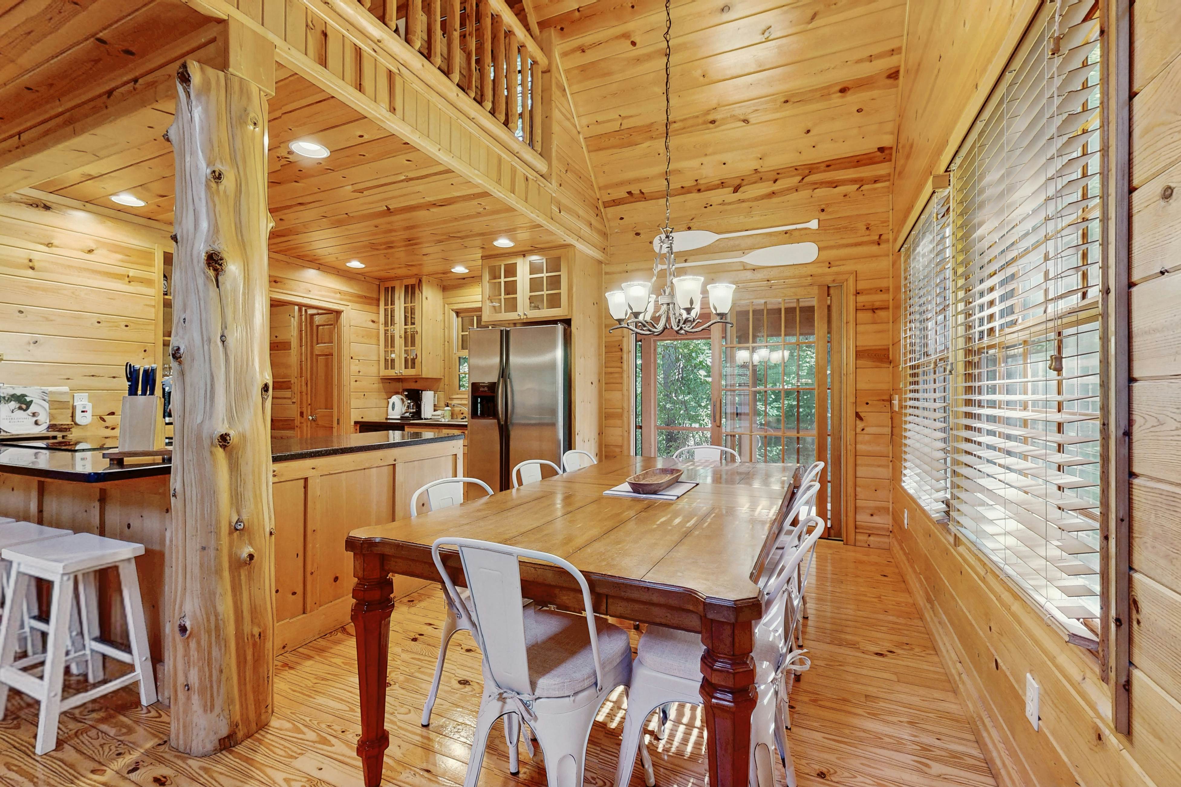 Kingfisher Cove Cabin 19