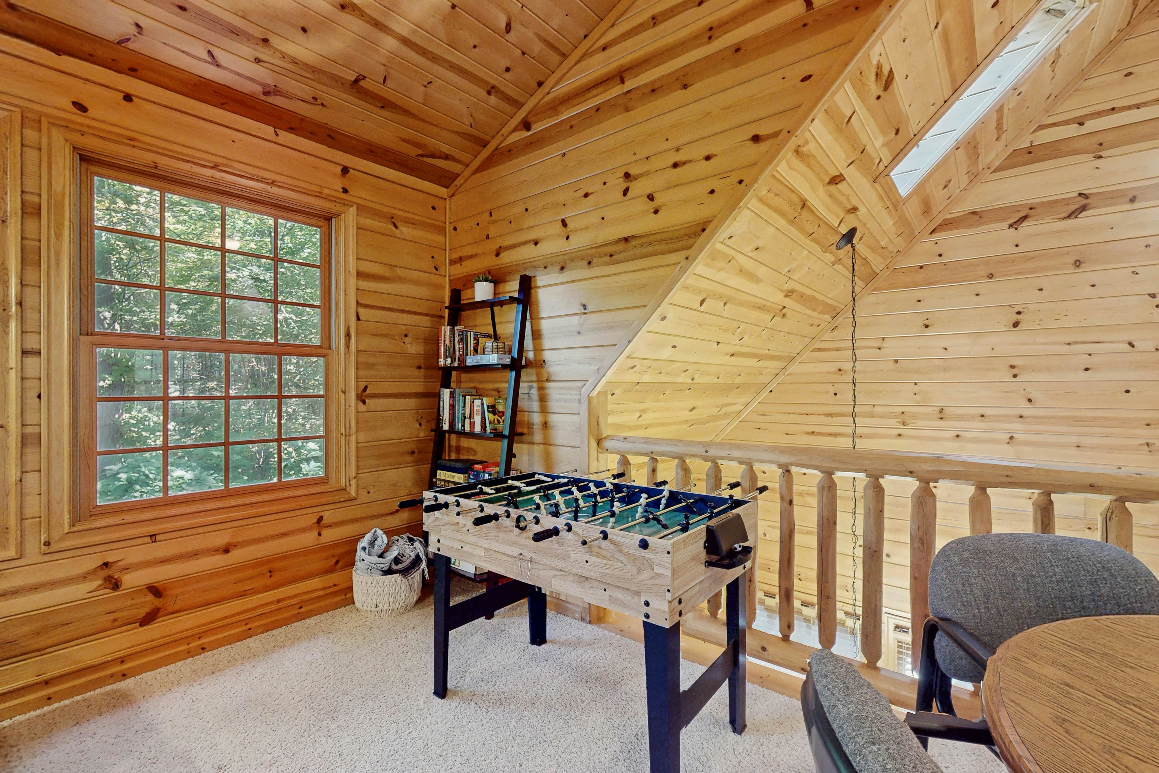 Kingfisher Cove Cabin 19