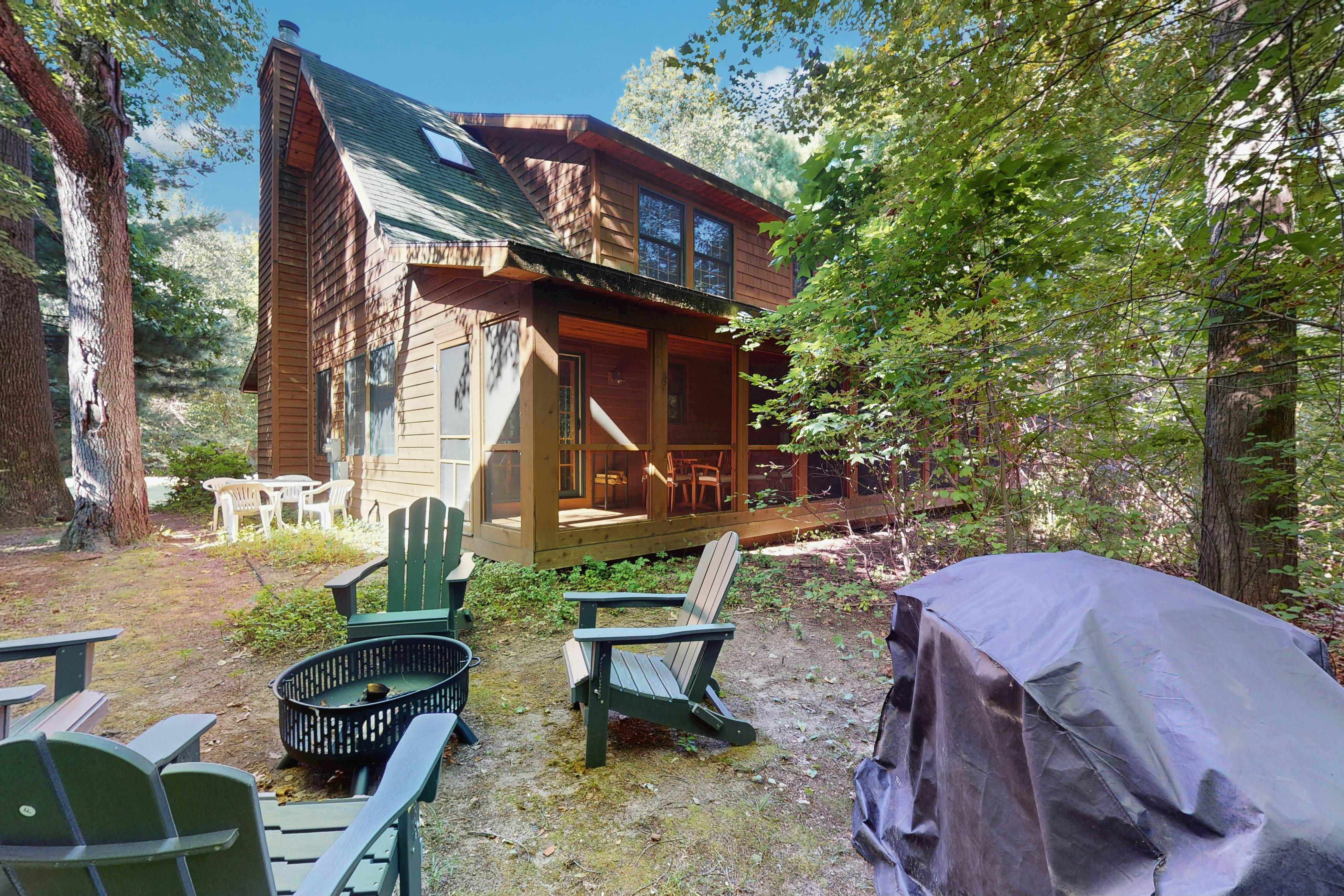 Kingfisher Cove Cabin 19