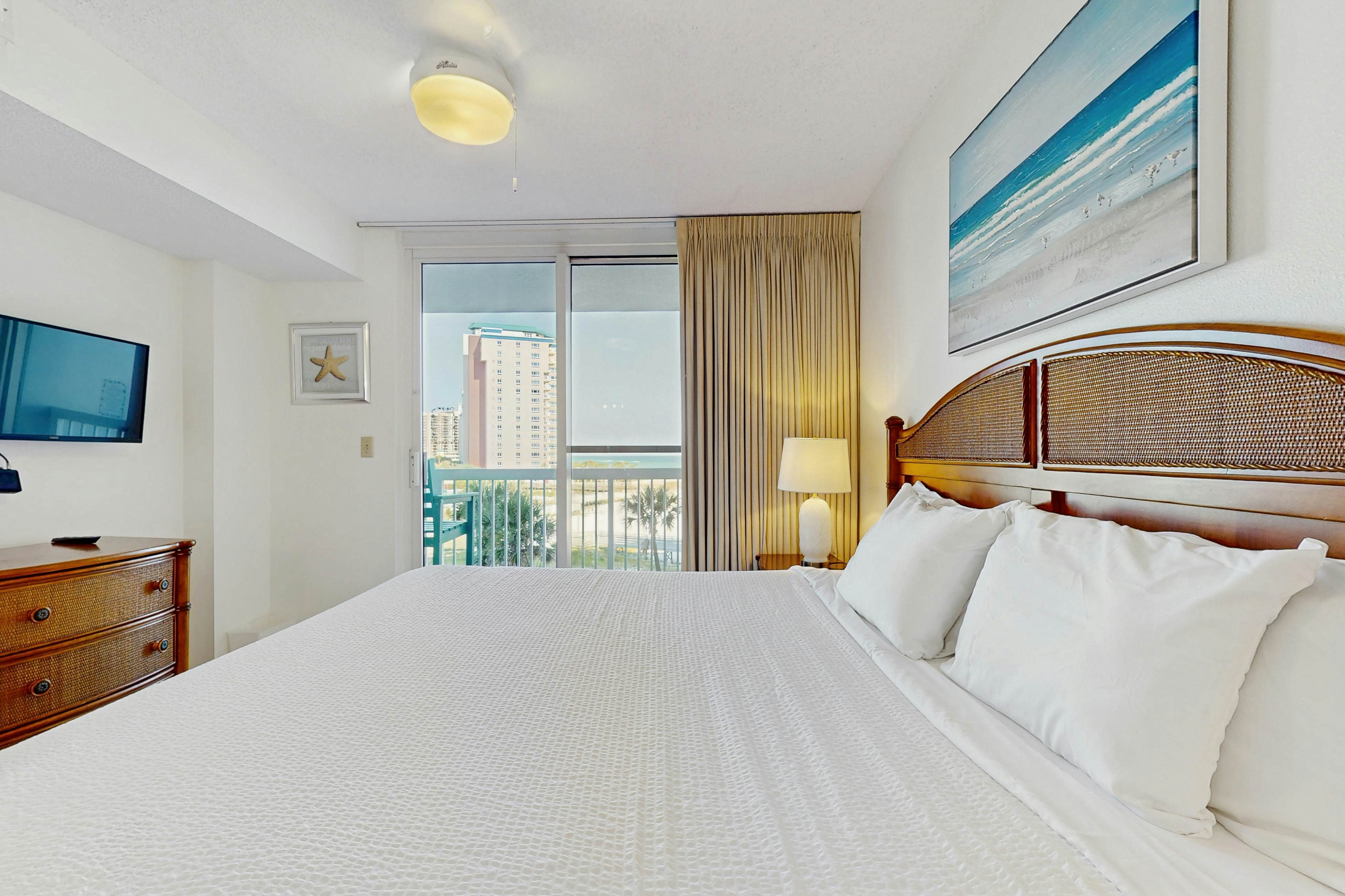 Pelican Beach Resort 415