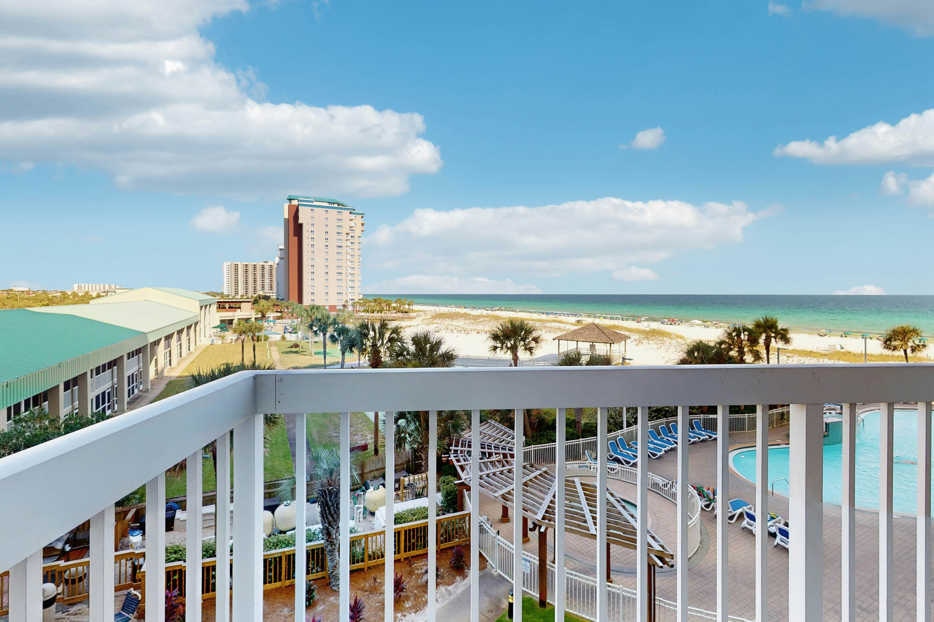 Pelican Beach Resort 415