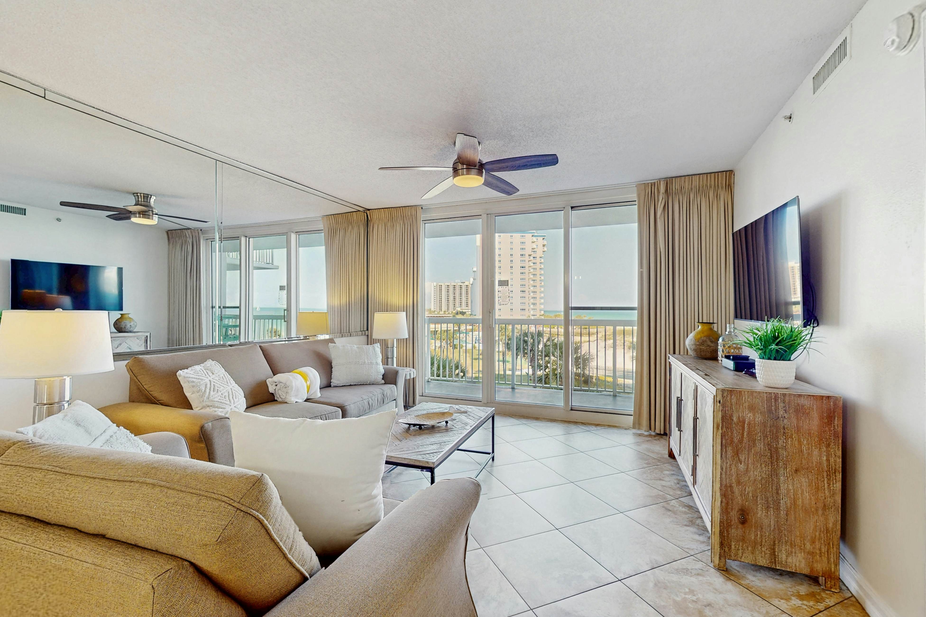 Pelican Beach Resort 415