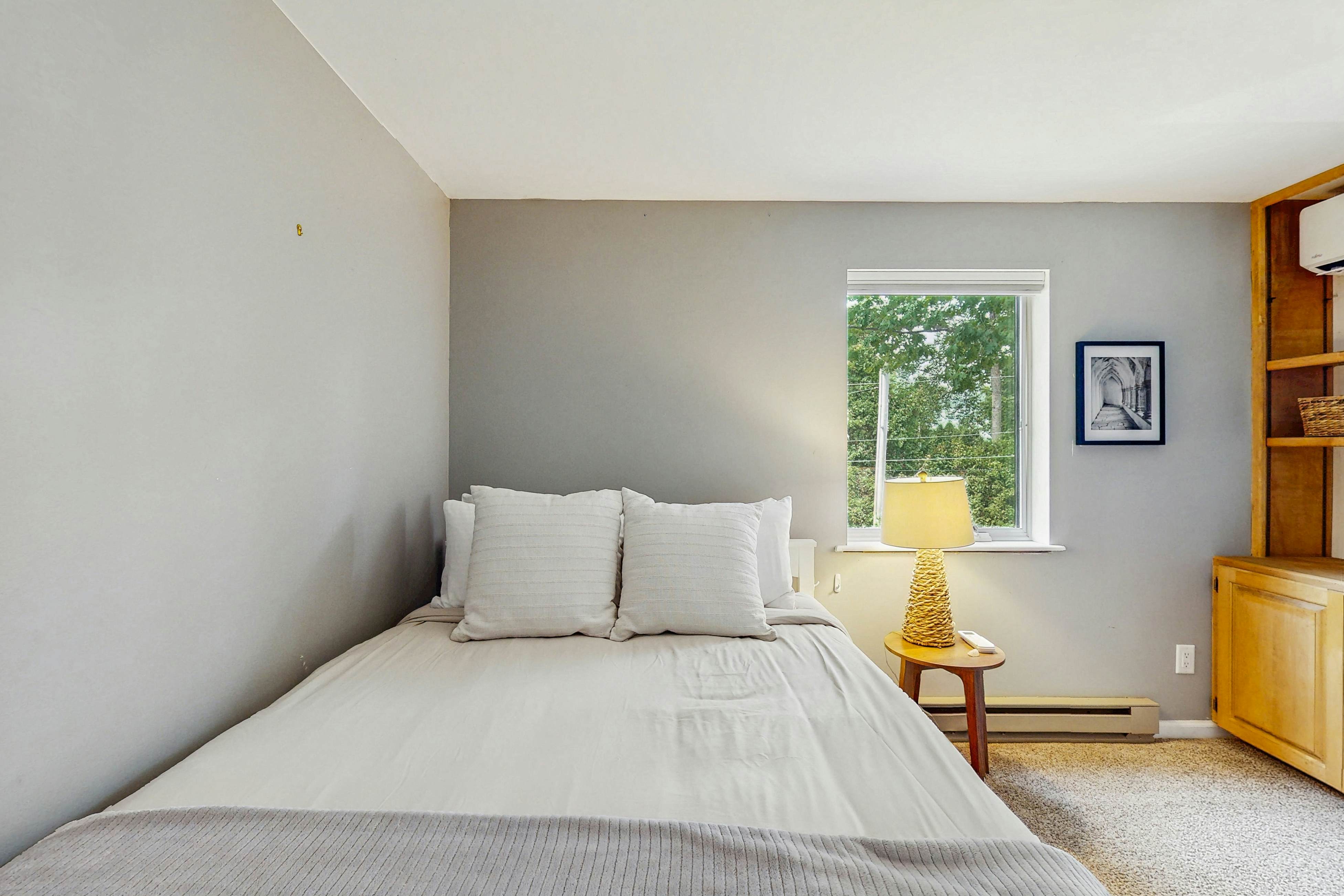 Sunrise House on Lake Champlain