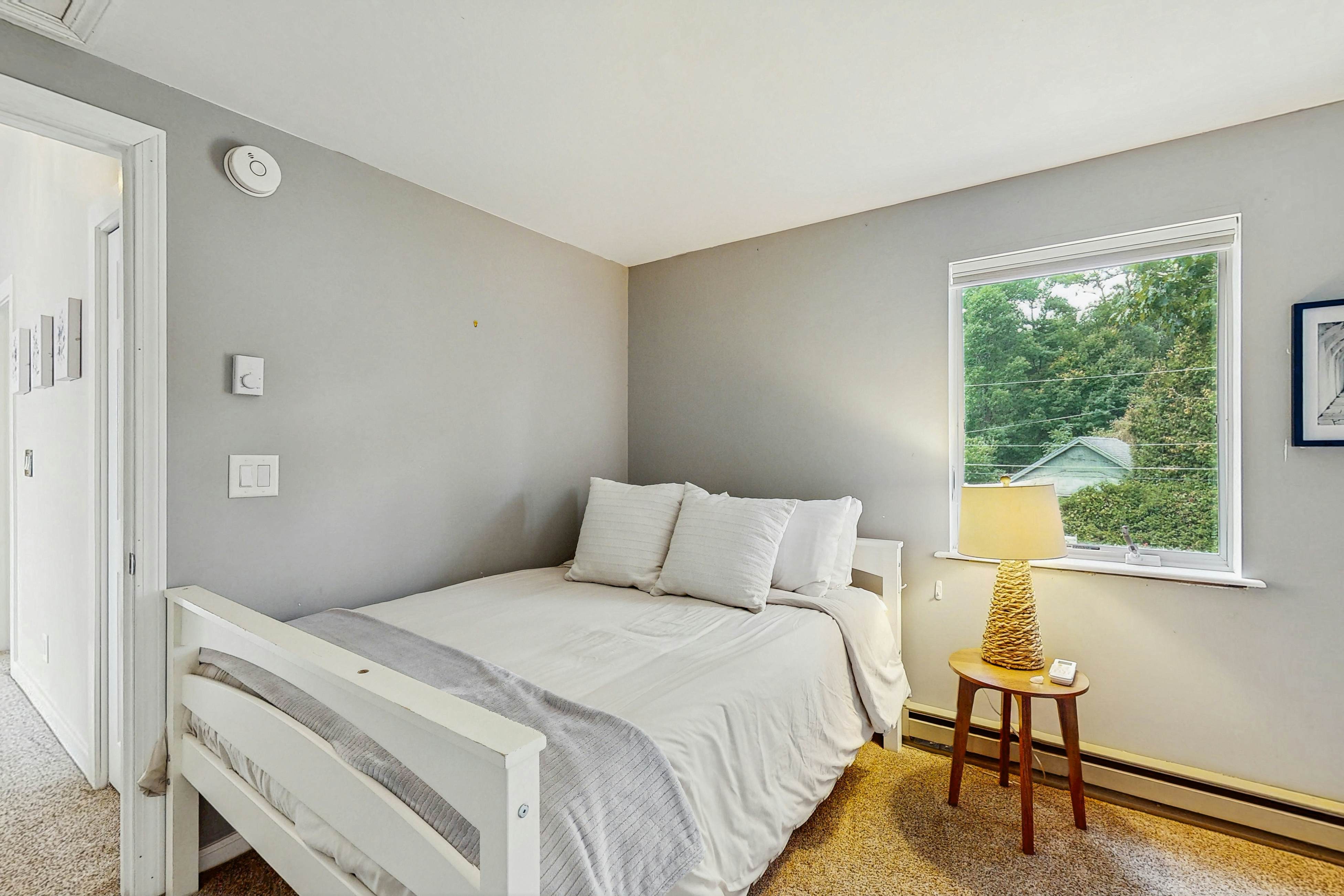 Sunrise House on Lake Champlain