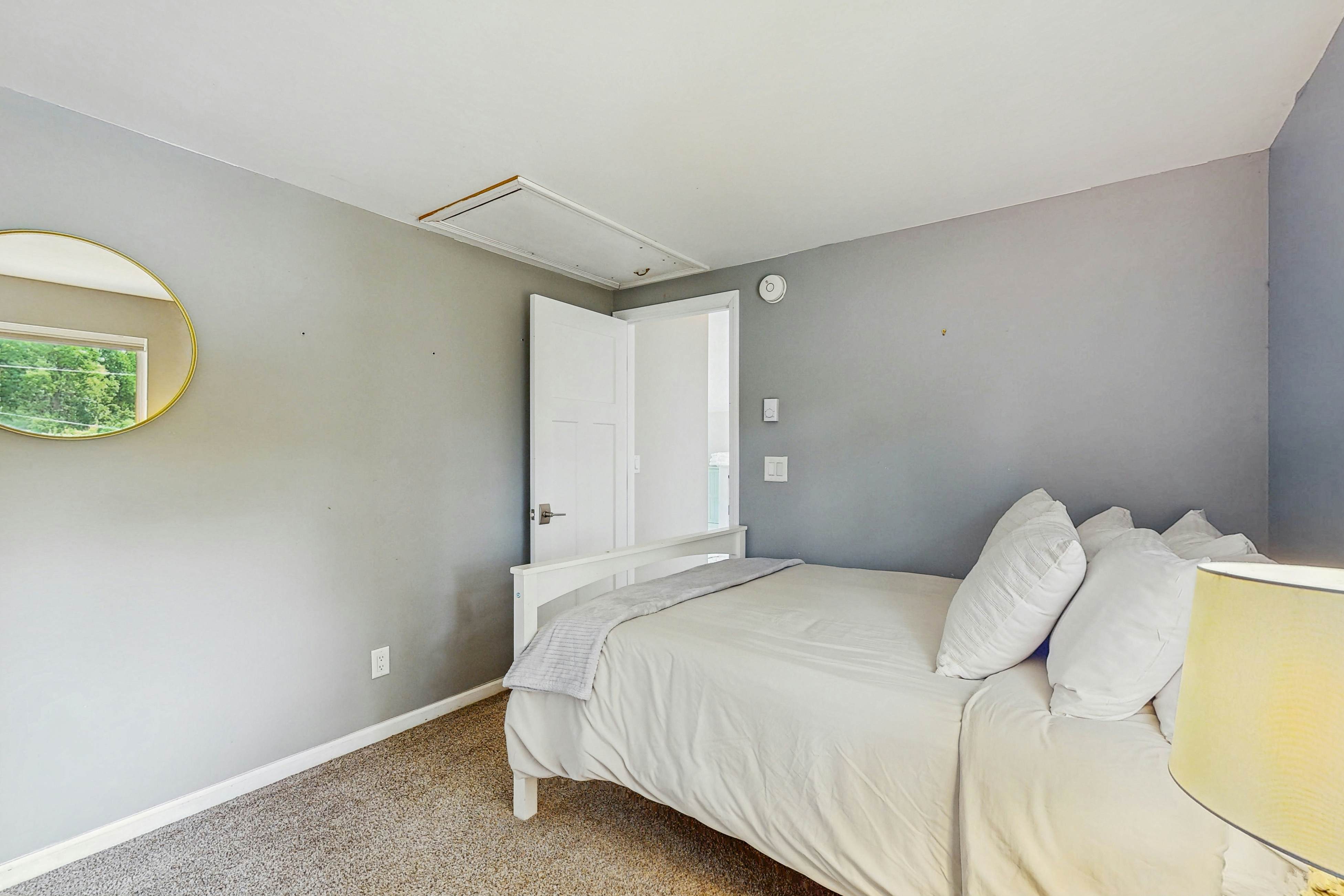 Sunrise House on Lake Champlain