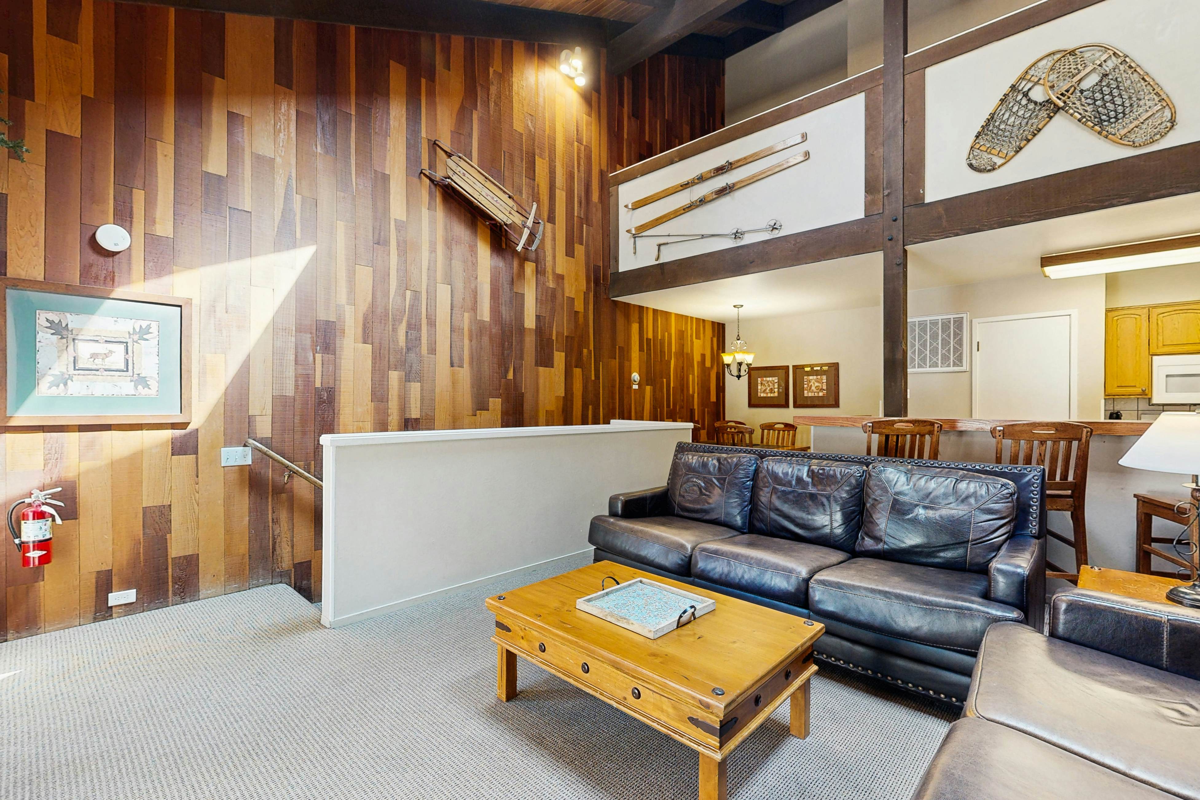 Lakeland Village Pine Grove Retreat