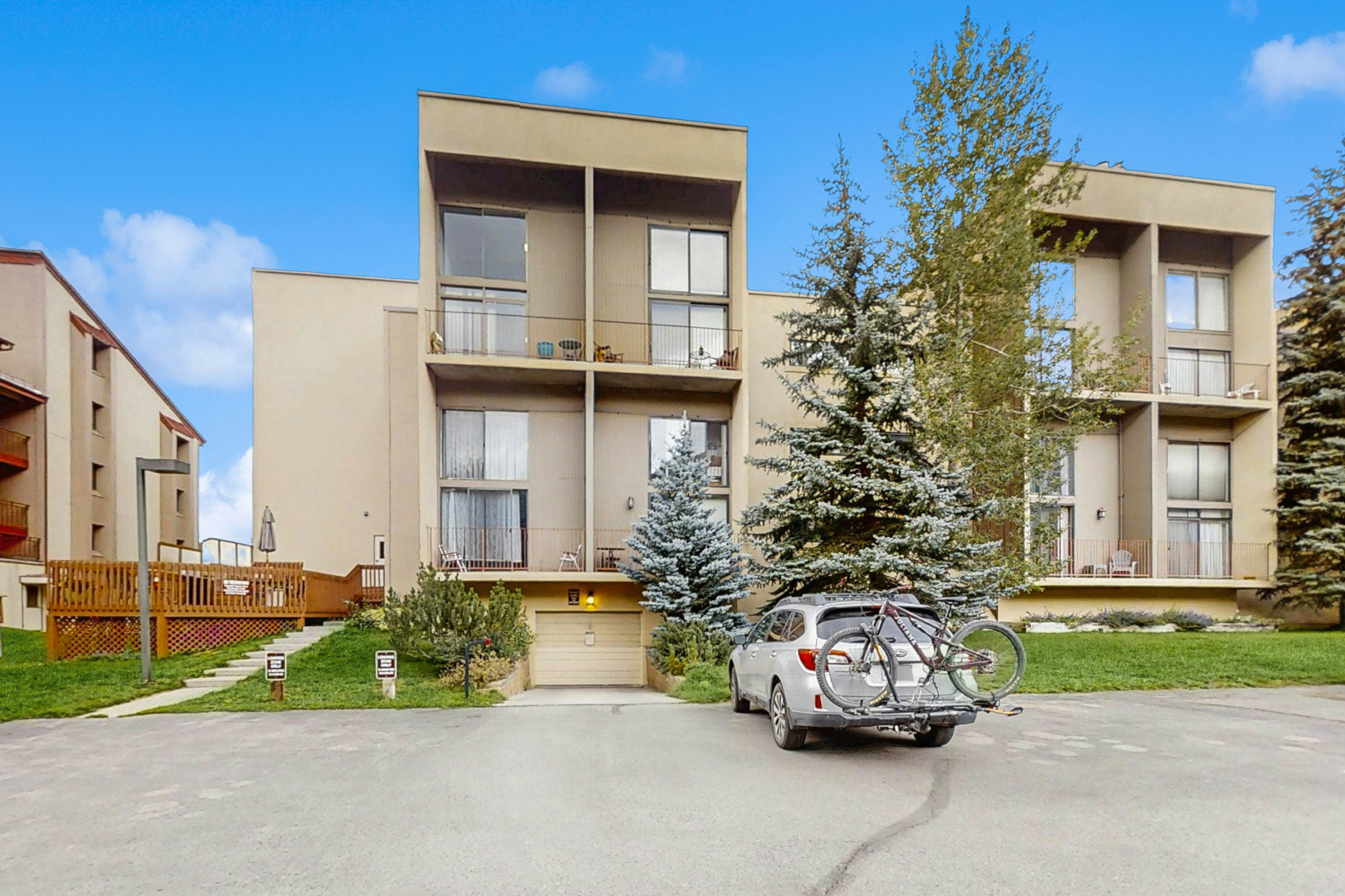 Summit House East 112