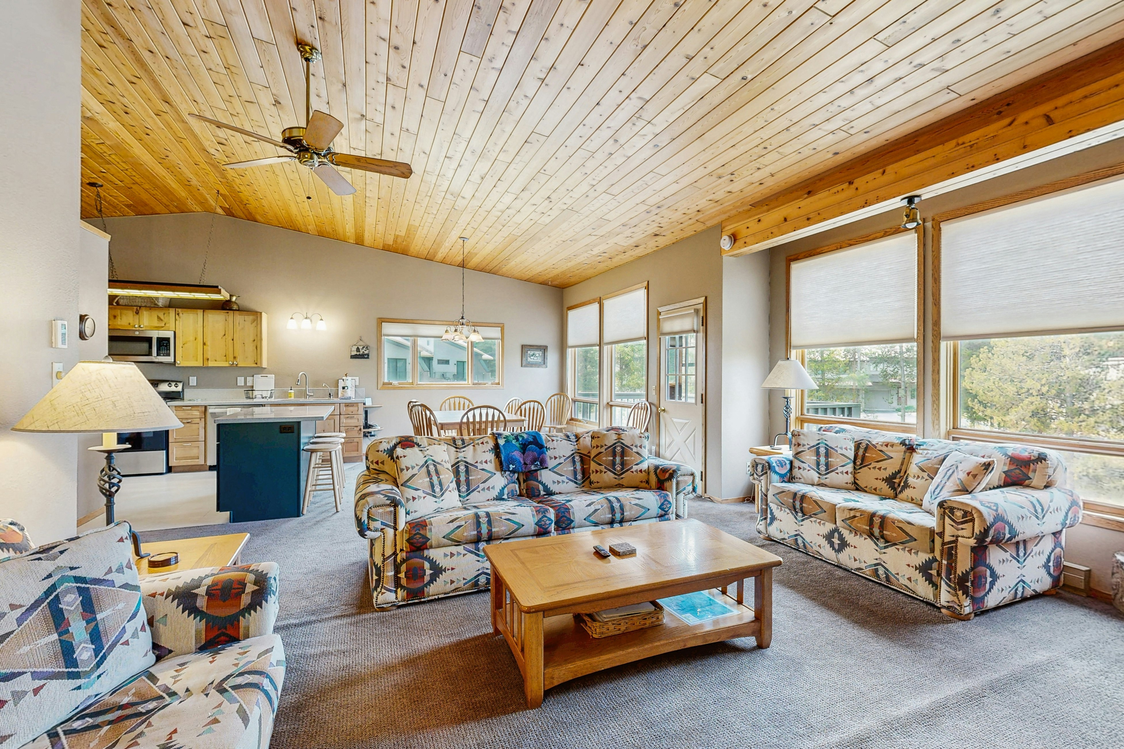 Hidden Village 700 Sunburst