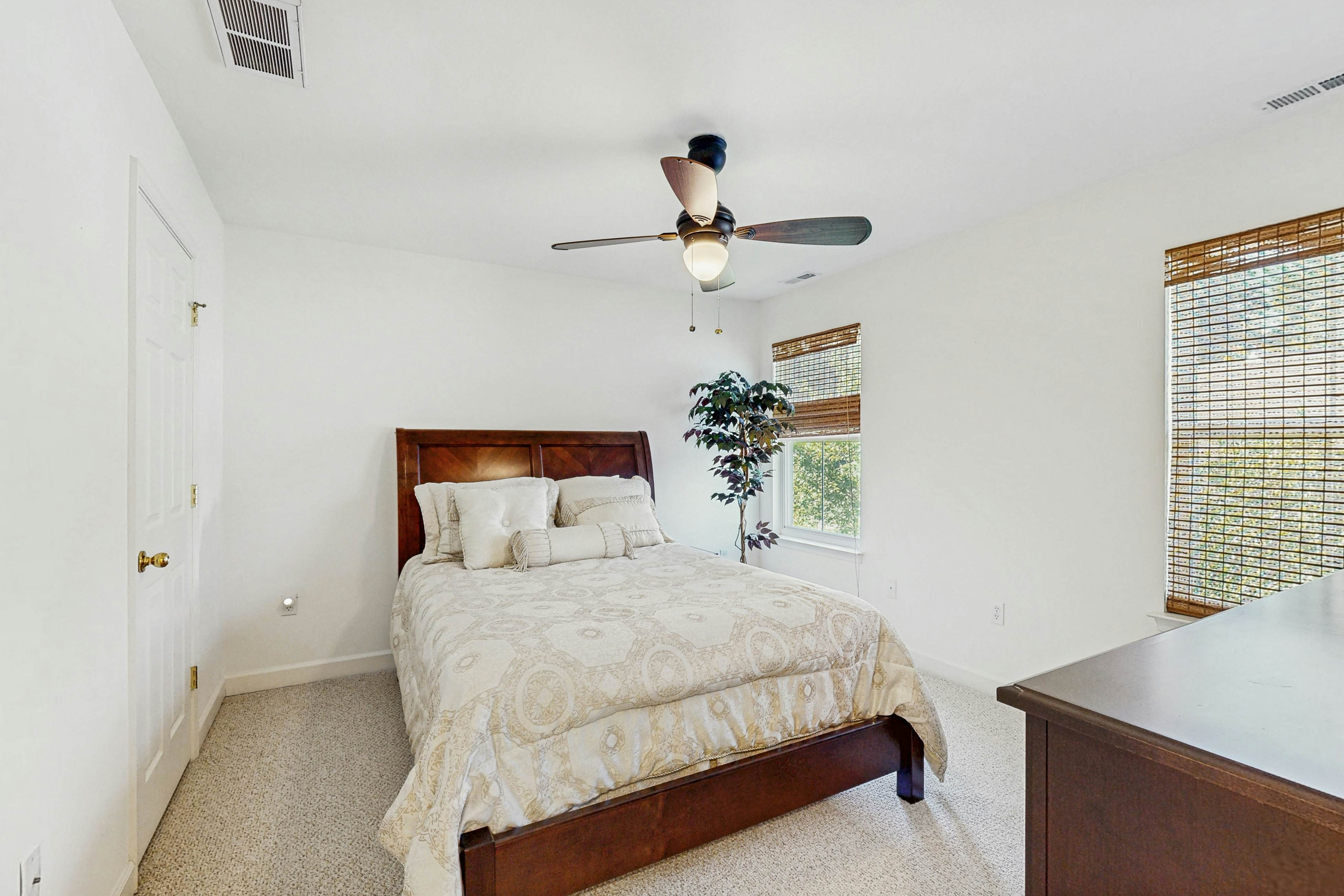 Swann Cove - 36974 Trout Terrace N