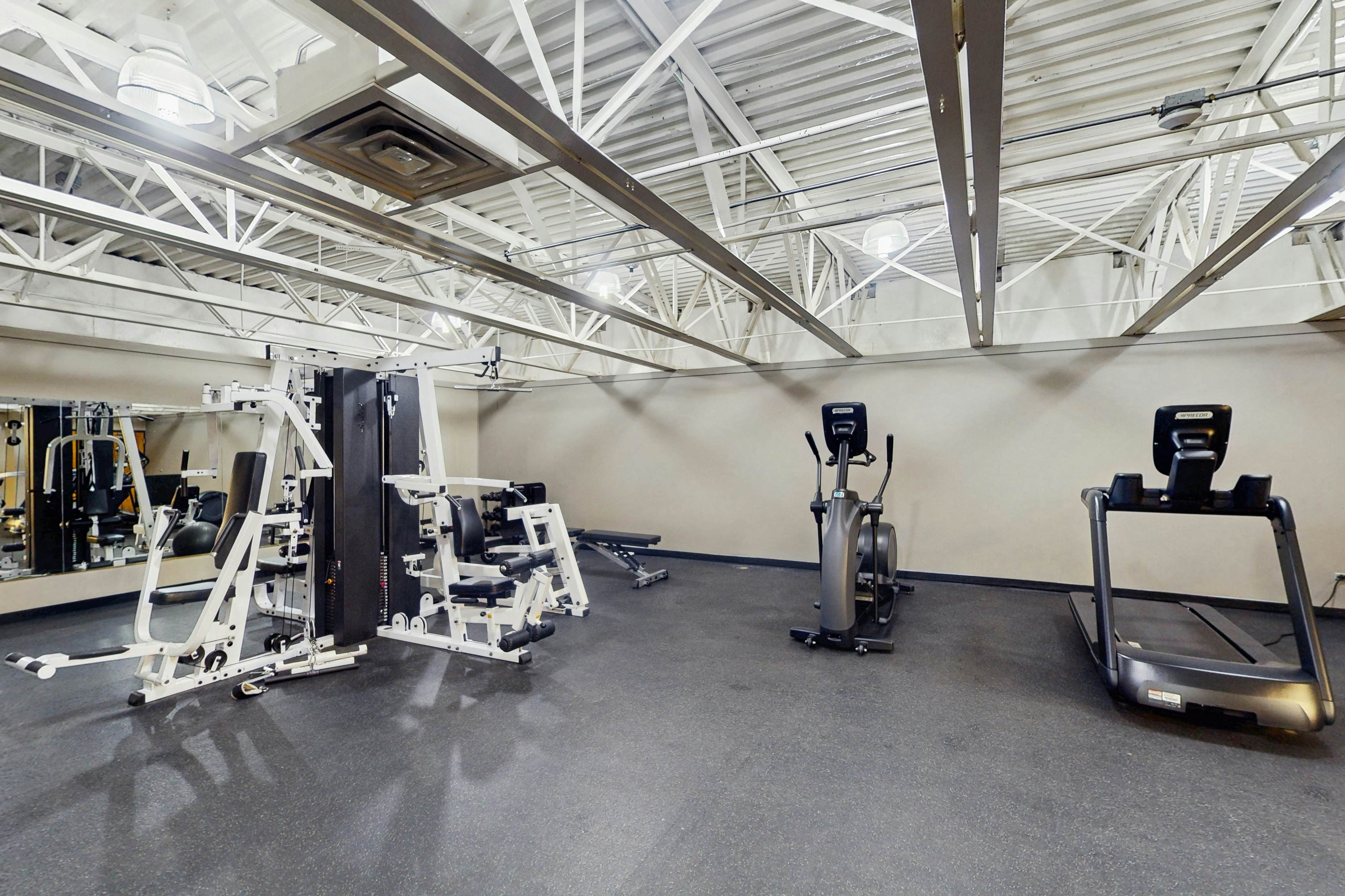 Snowblaze Condominiums E103