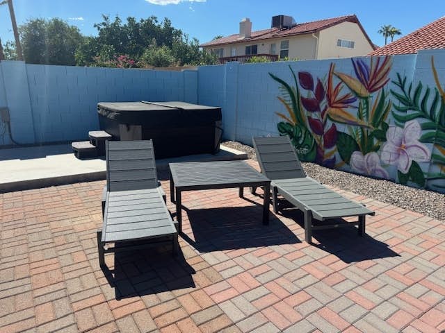 Chandler Chic Retreat