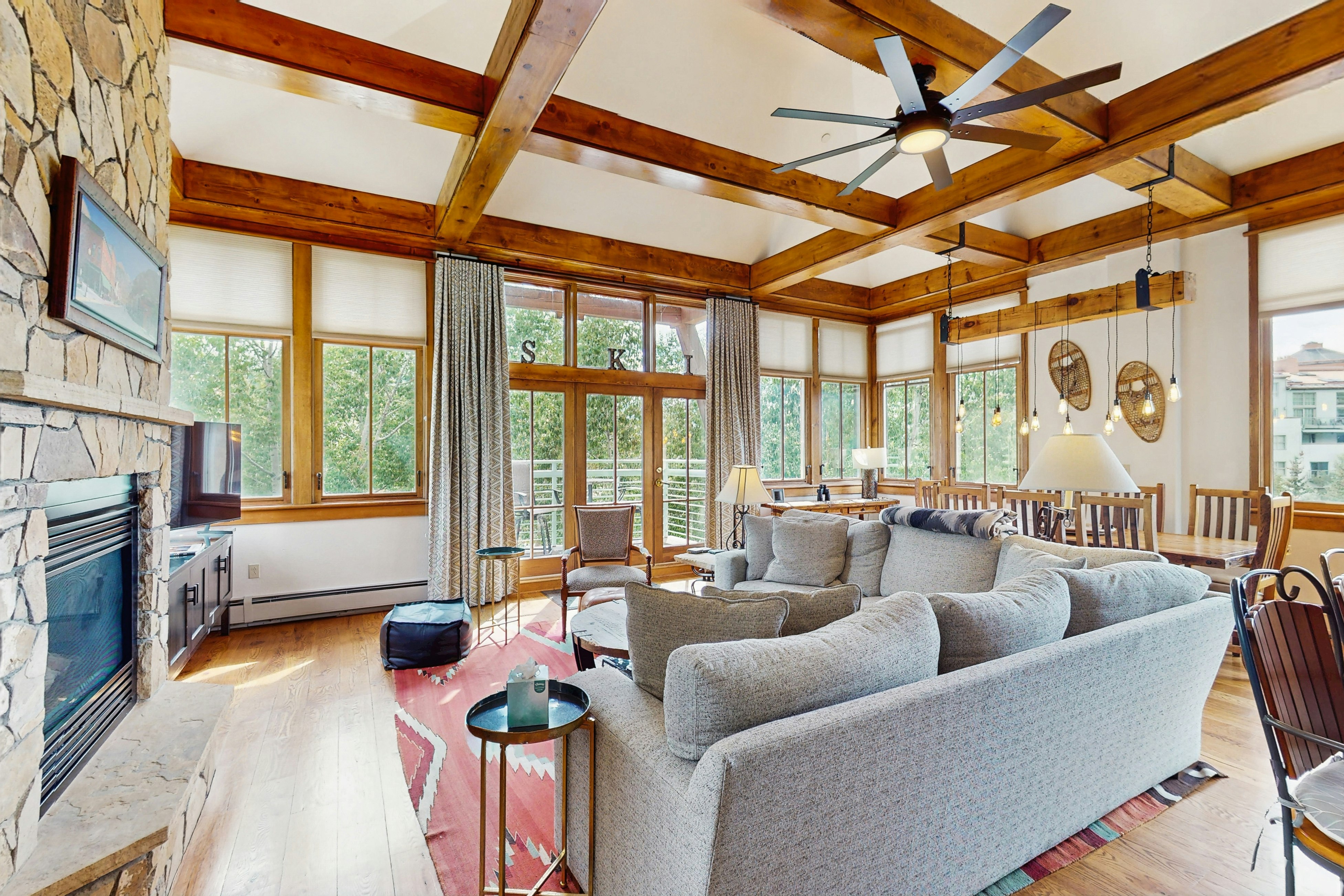 Palmyra 4A - Panoramic Peaks Lodge