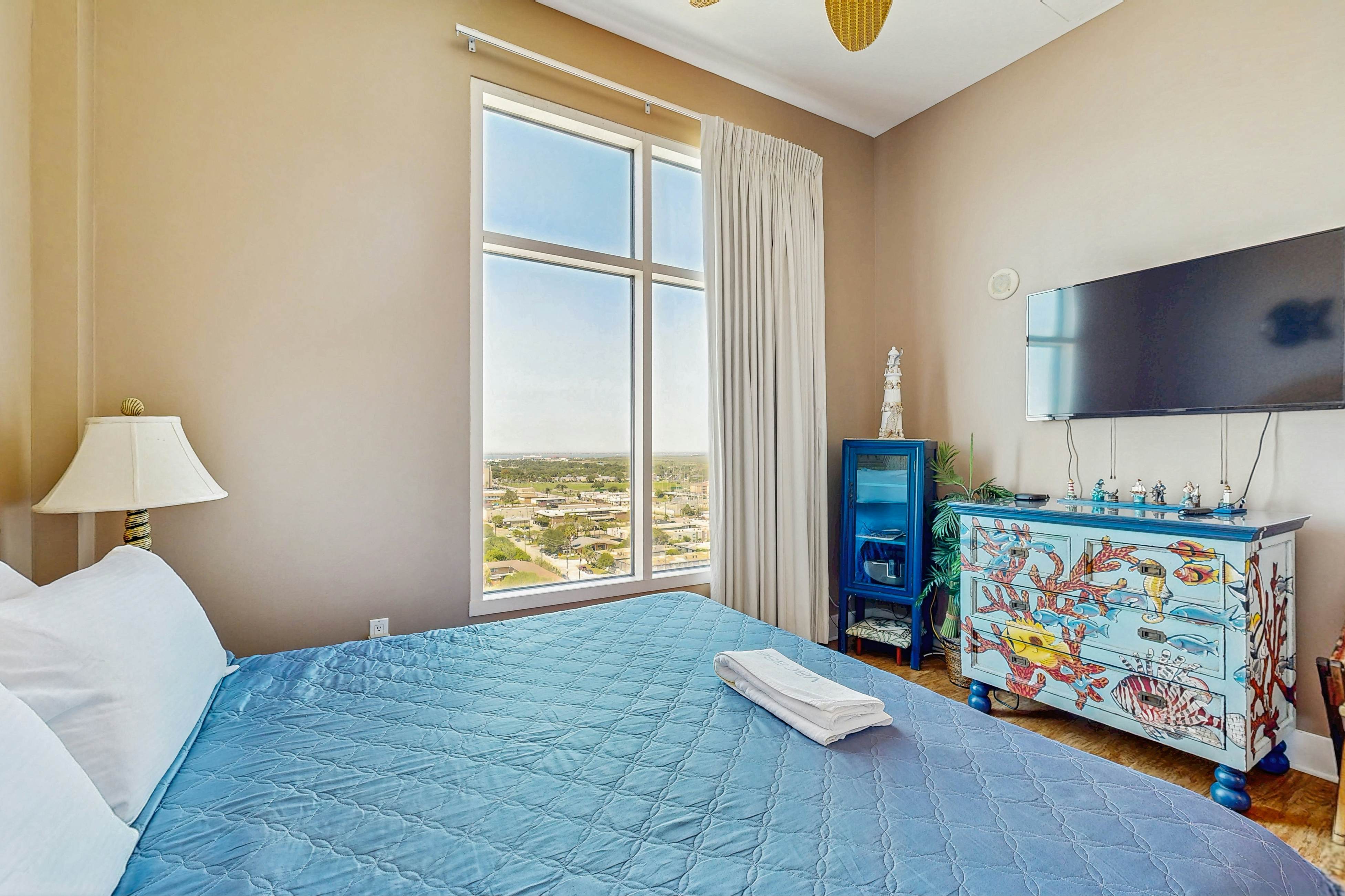 Emerald By the Sea #1302