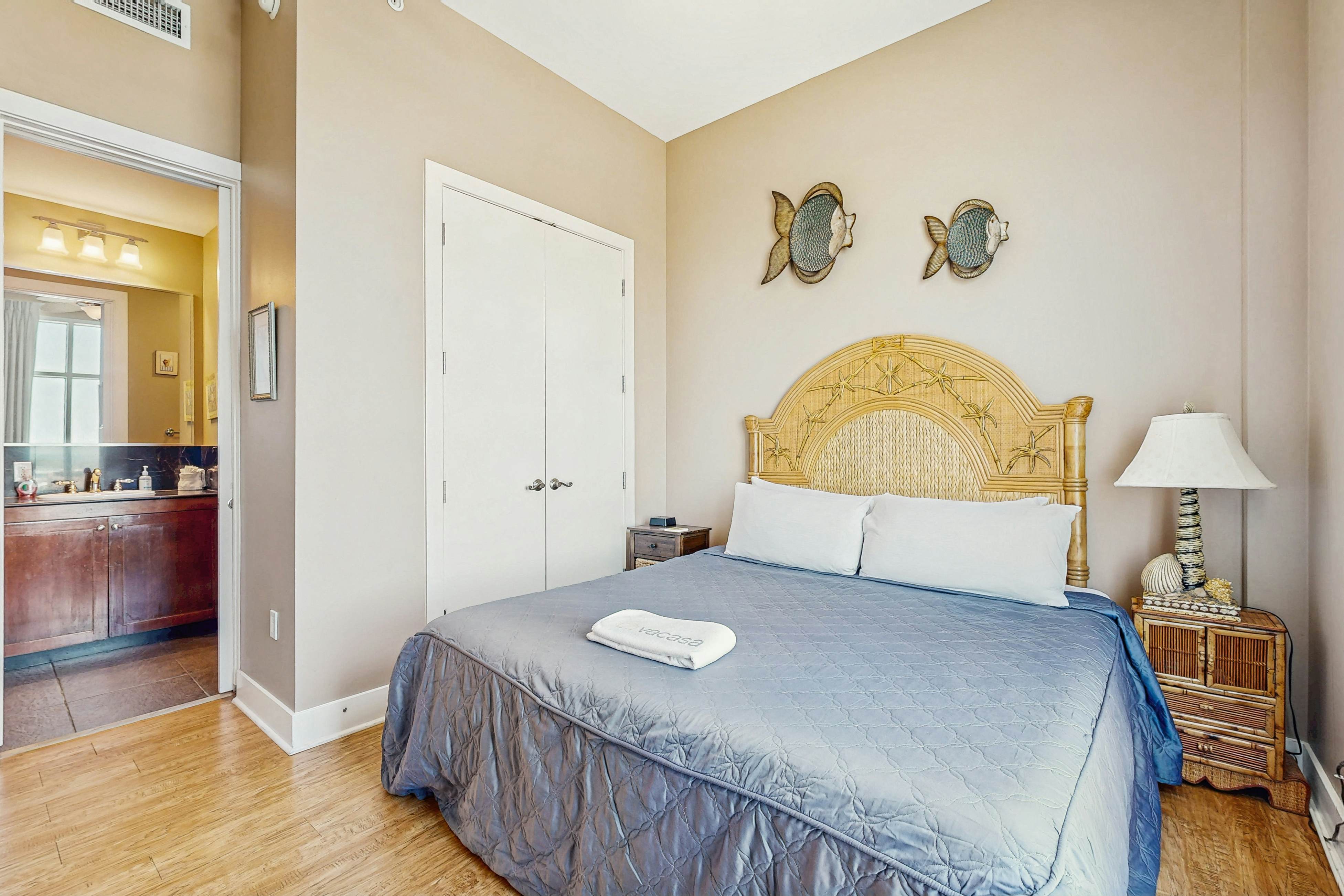 Emerald By the Sea #1302