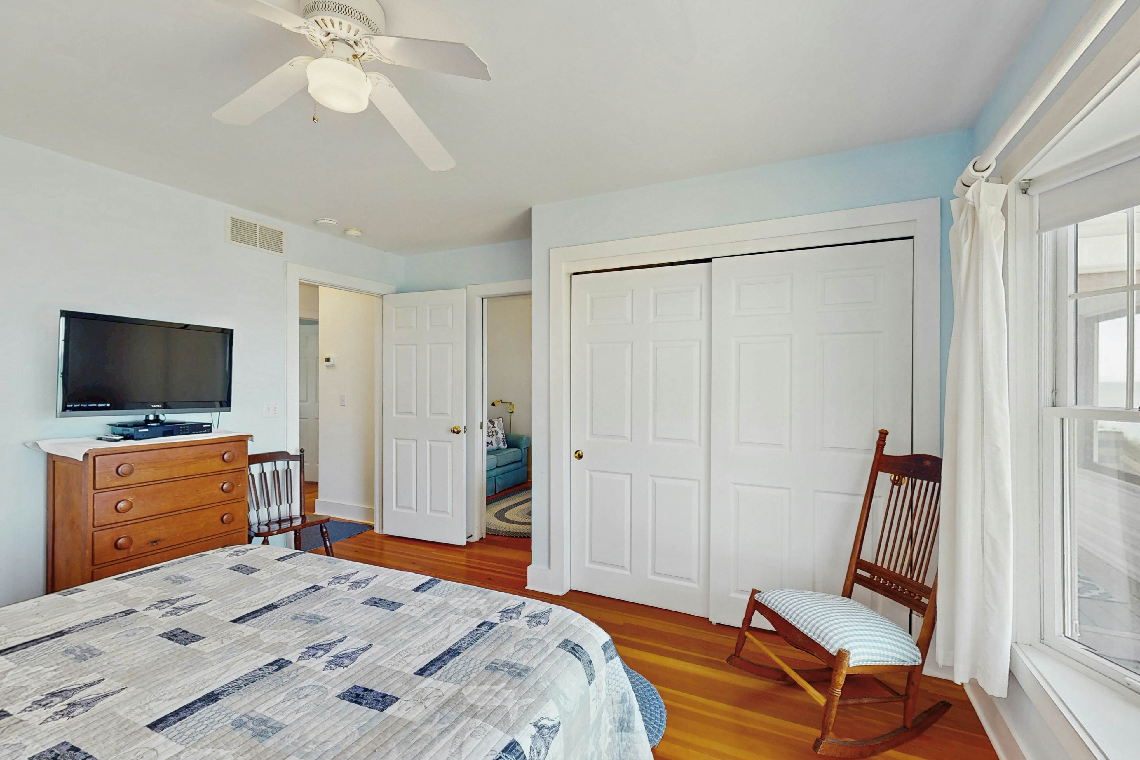 North Fork Waterfront Gem