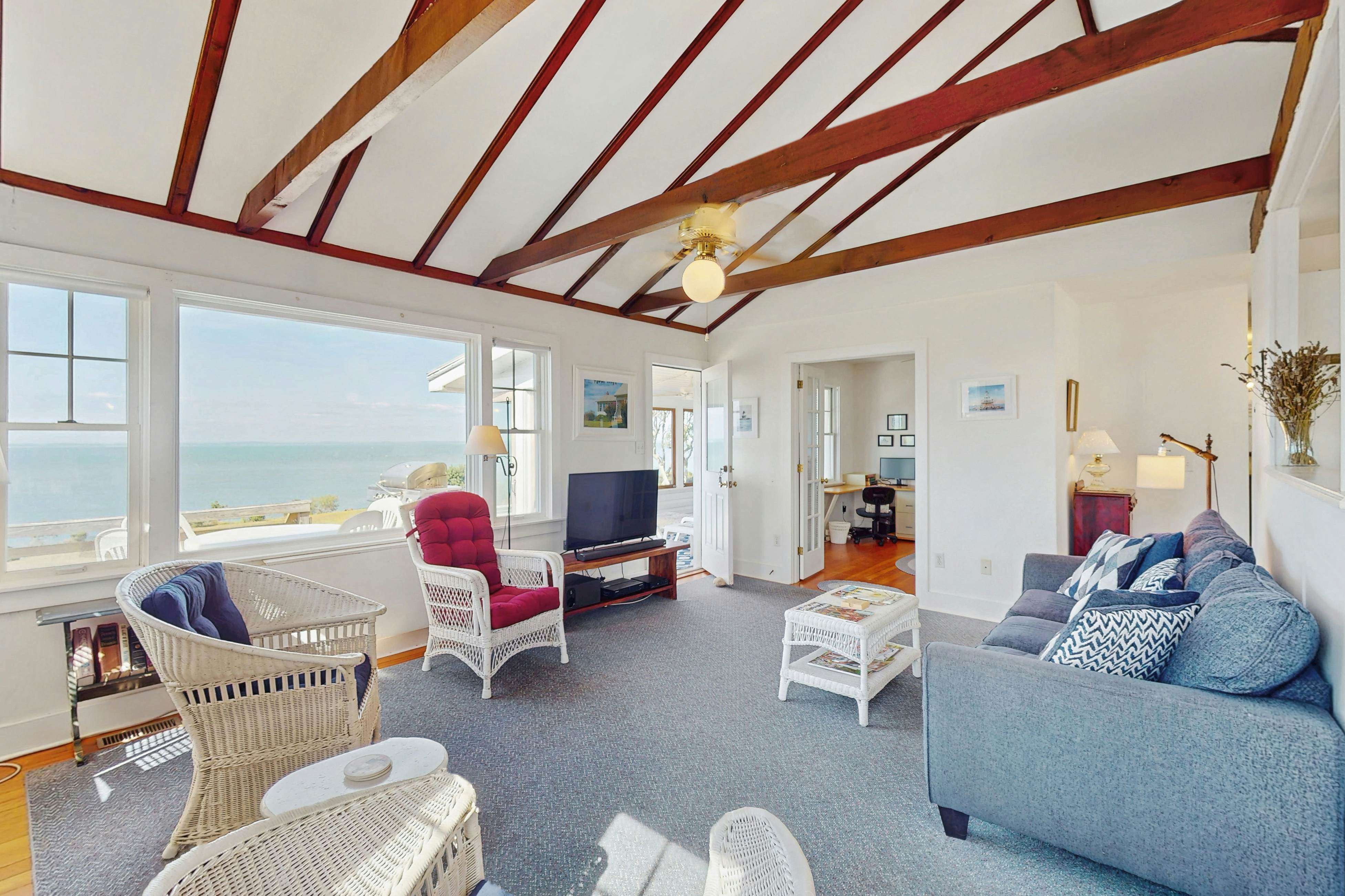 North Fork Waterfront Gem