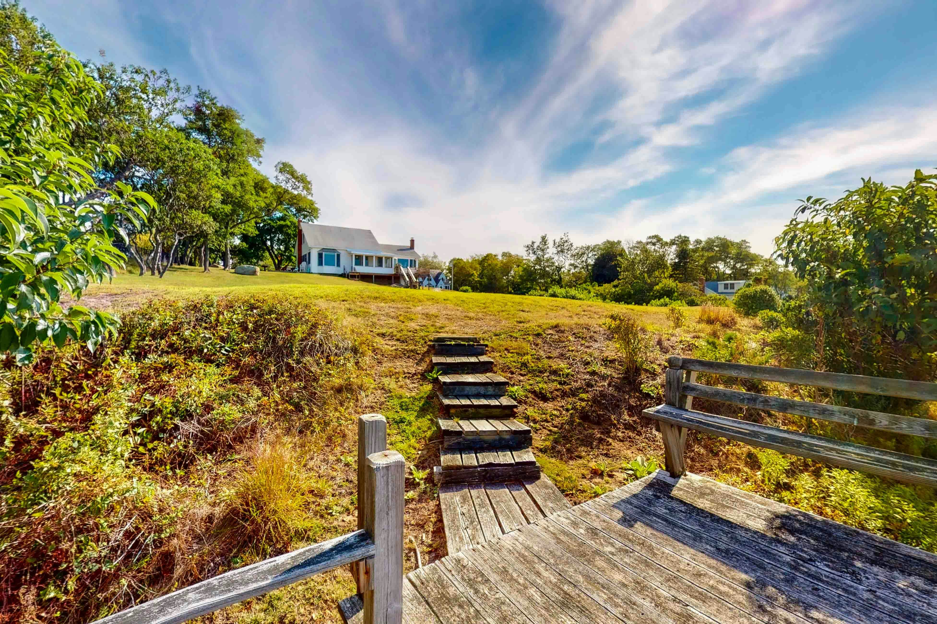 North Fork Waterfront Gem