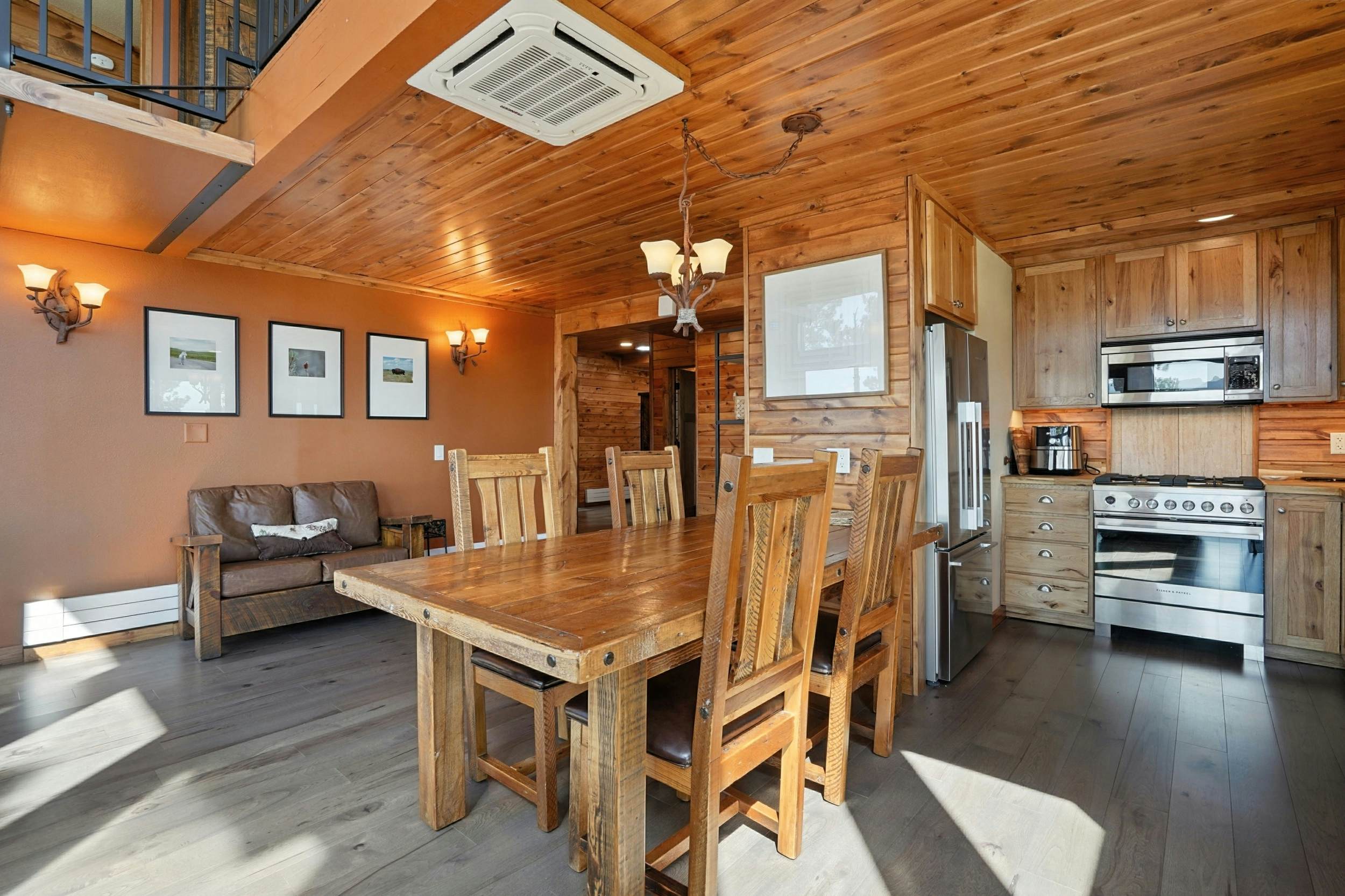 Black Hills Mountain Lodge