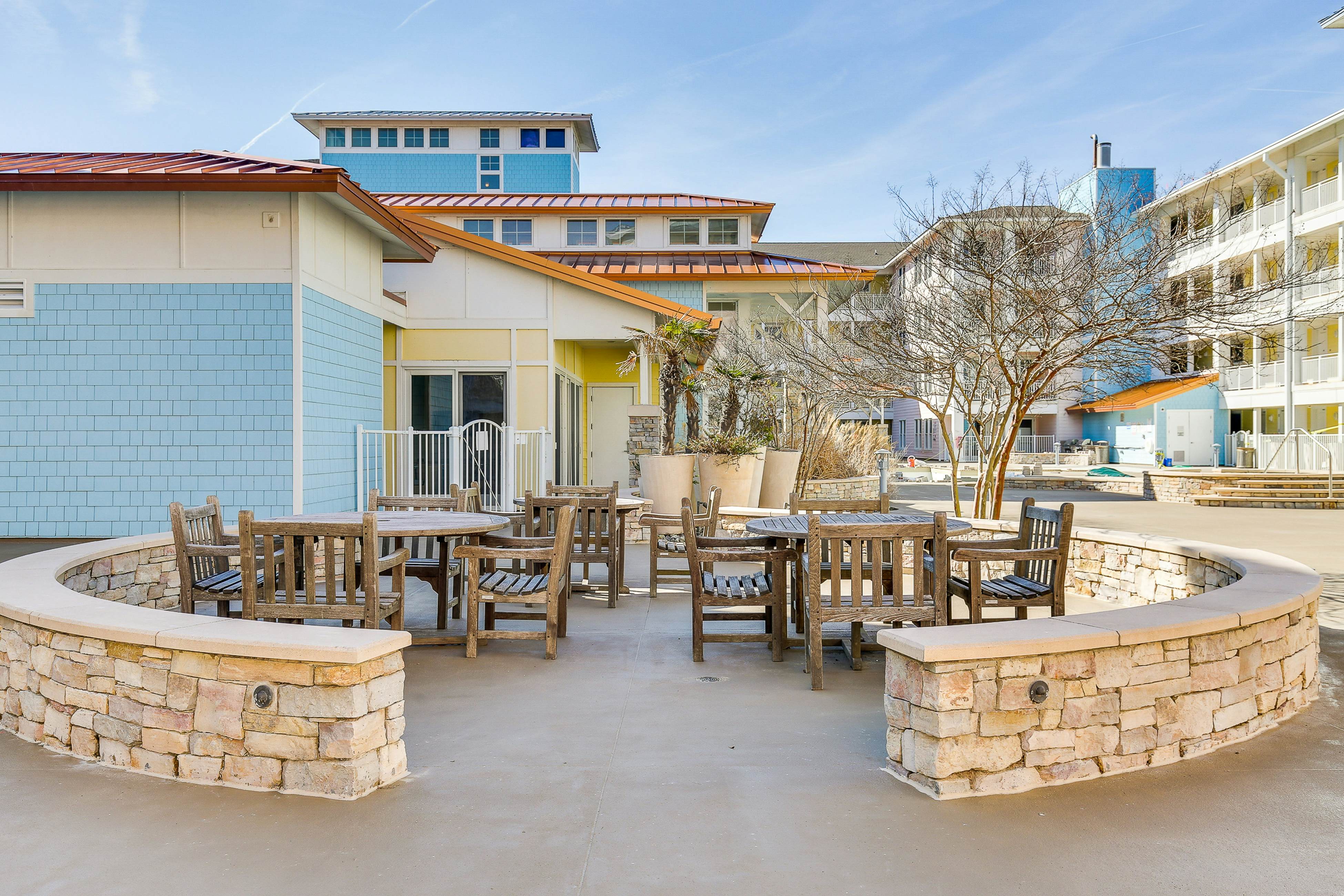 The Sanctuary - Poolview Perch B204