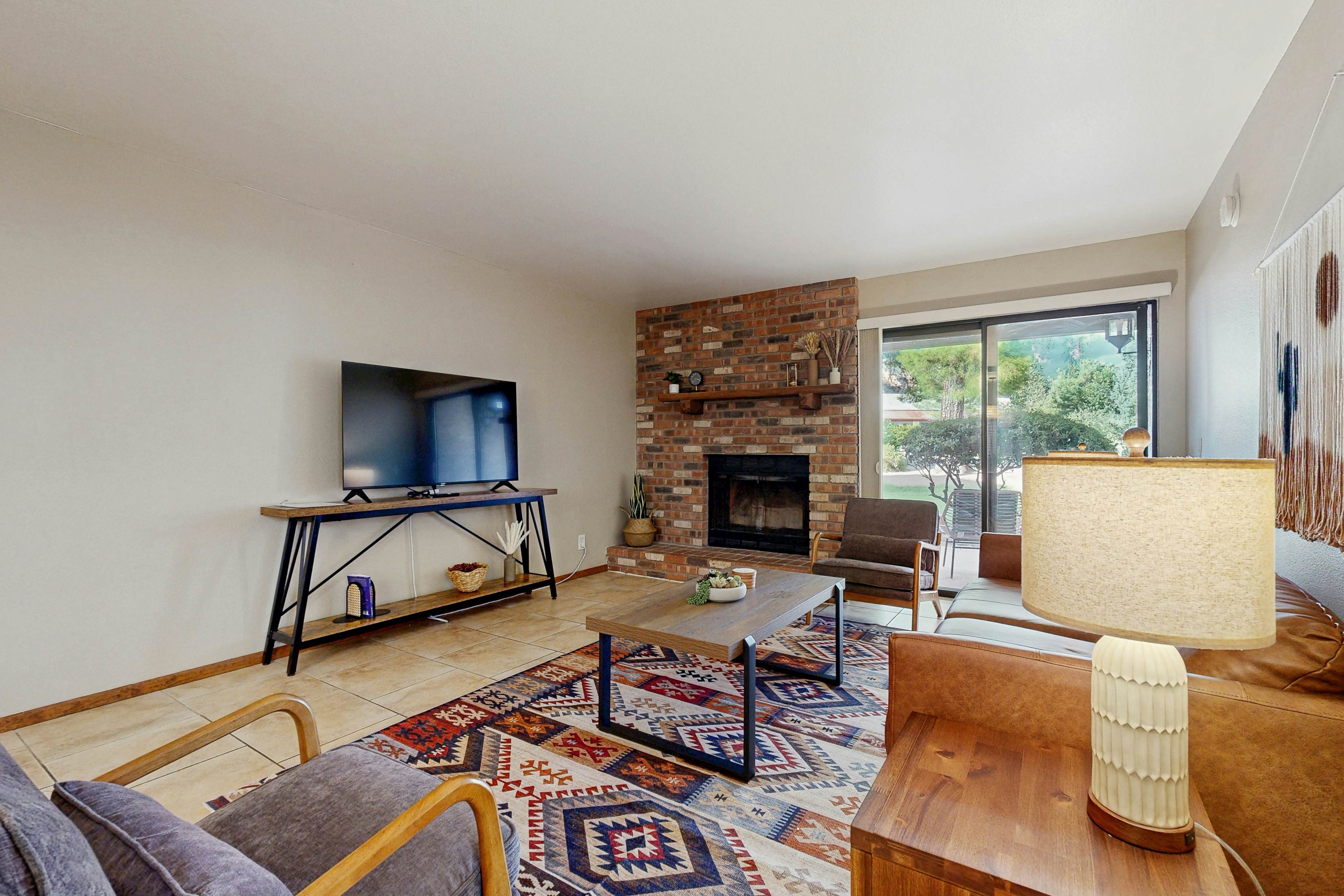 Red Horizon Hideaway