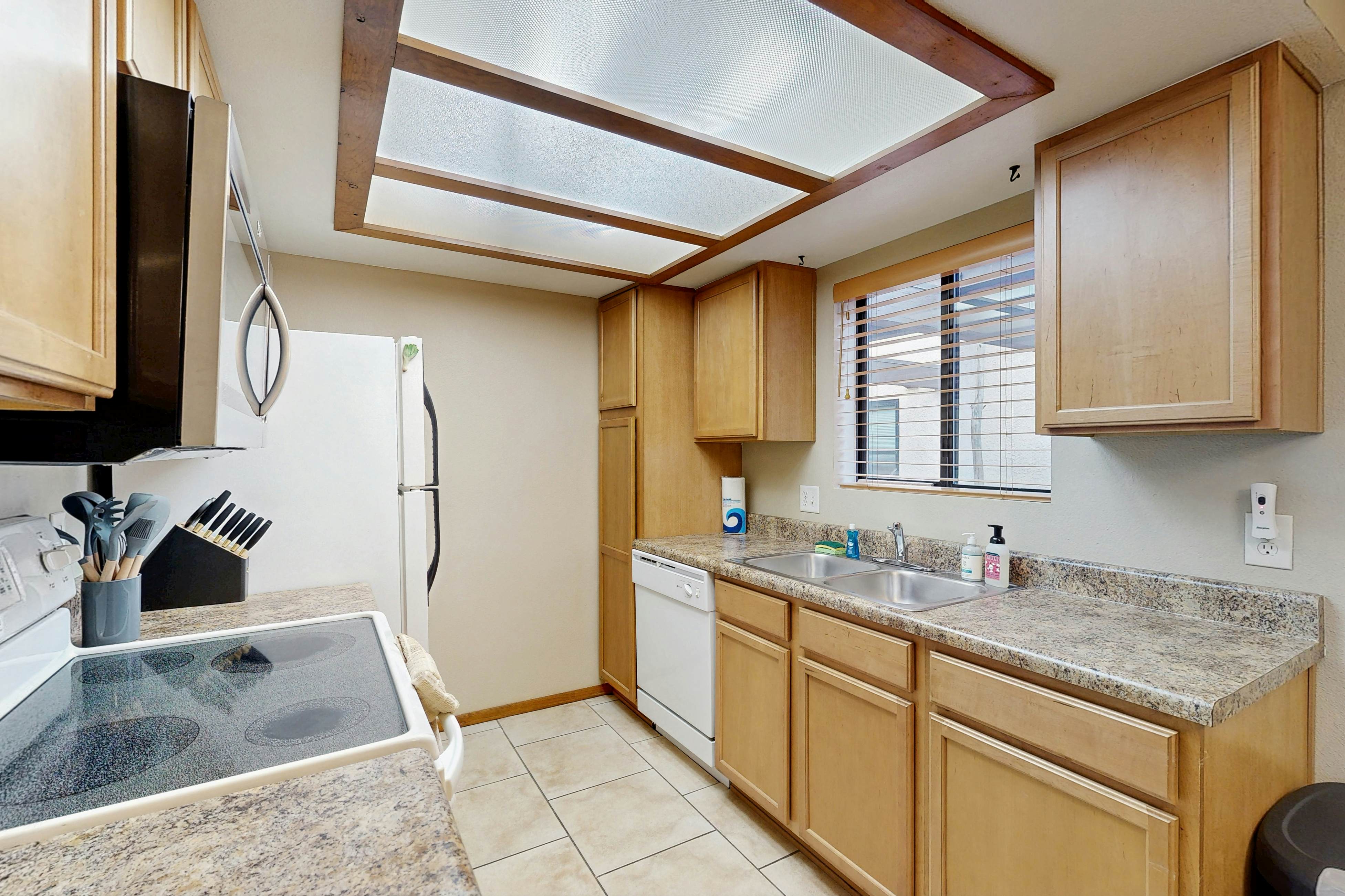 Red Horizon Hideaway