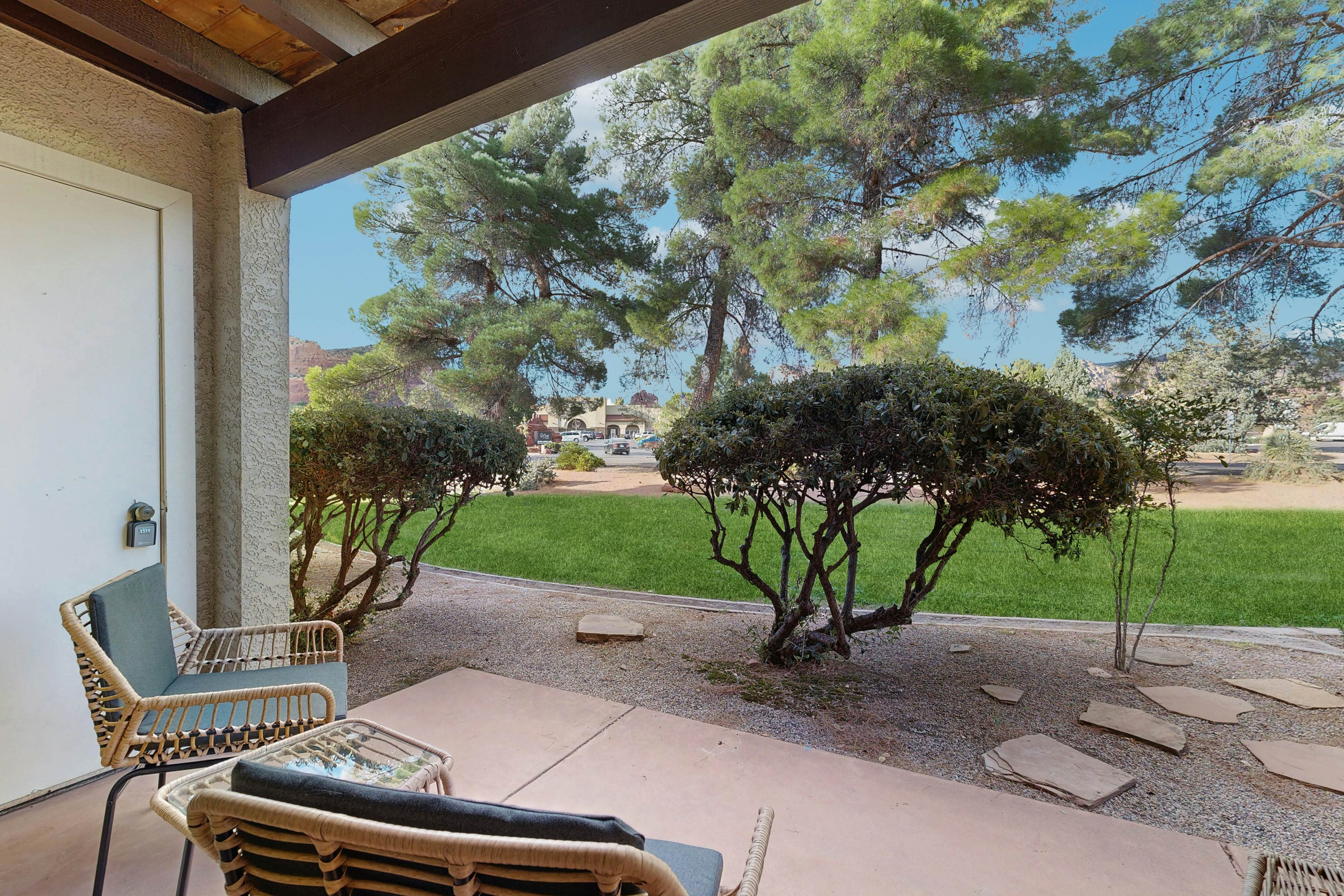 Red Horizon Hideaway