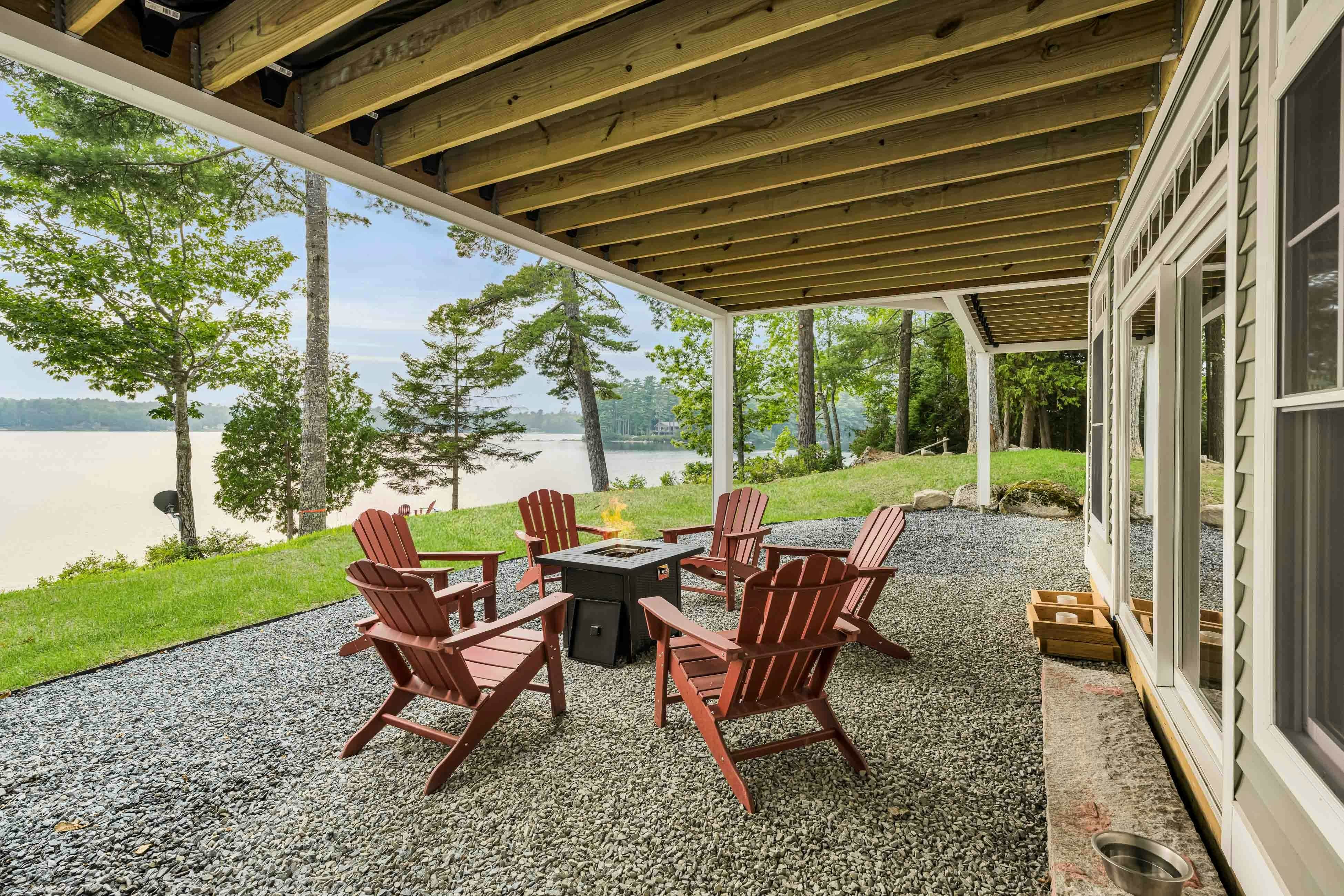 Lakeside Cottages on Toddy Pond