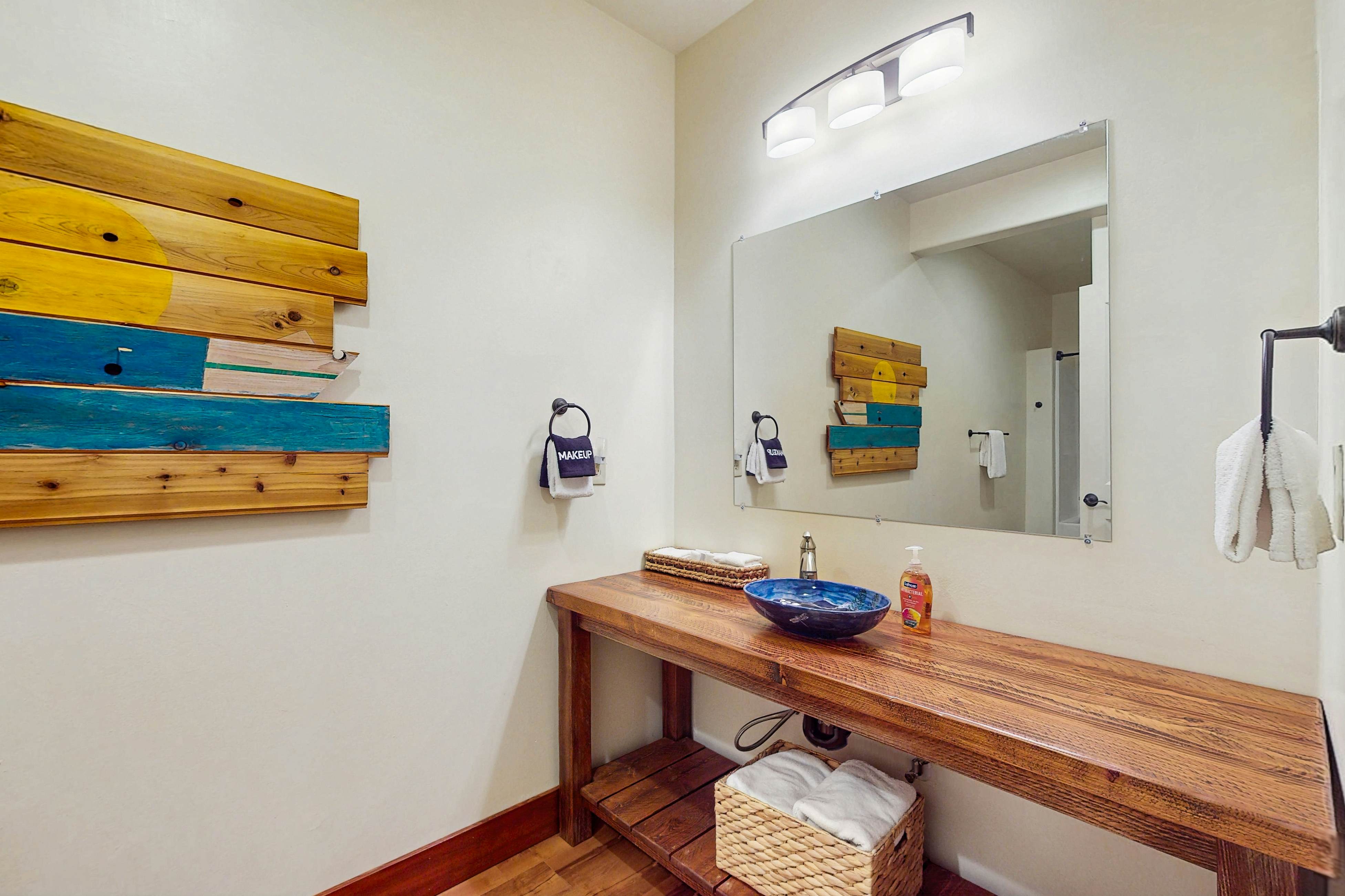 Bottle Bay Lakefront Lodge