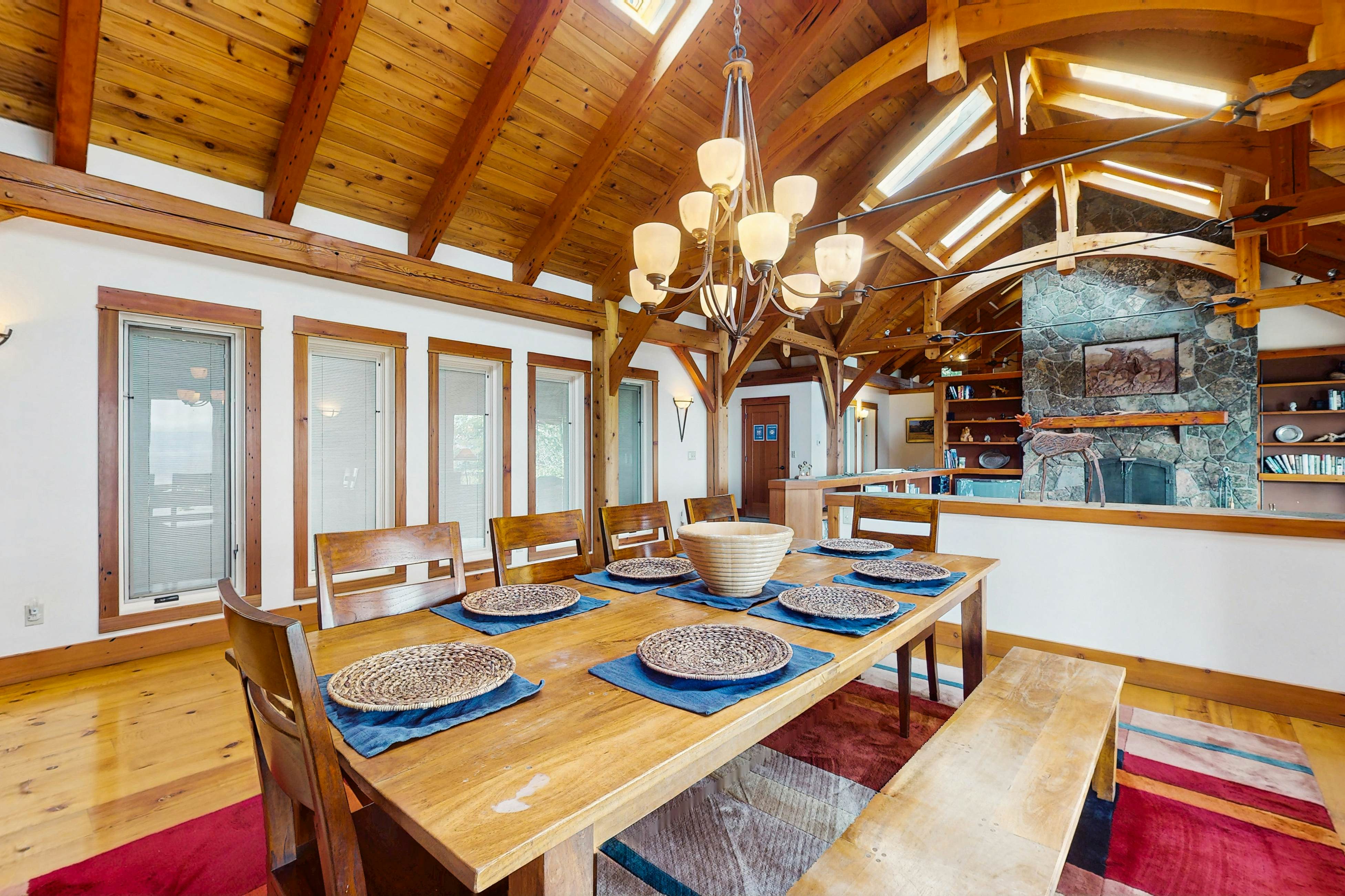 Bottle Bay Lakefront Lodge