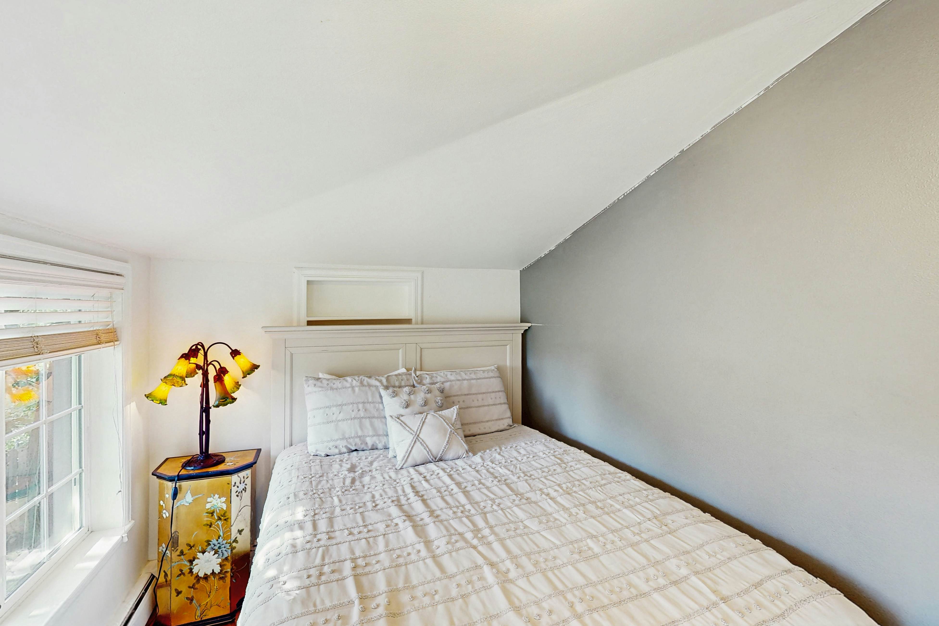 Little Lazy Bear Retreat