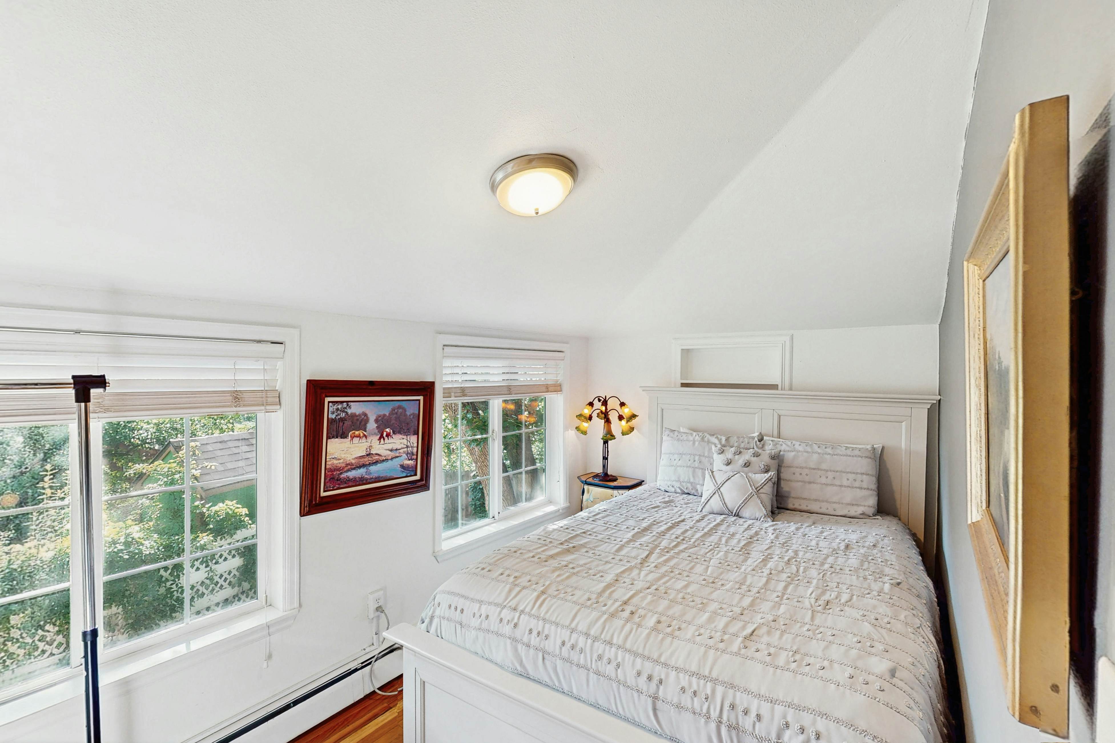 Little Lazy Bear Retreat