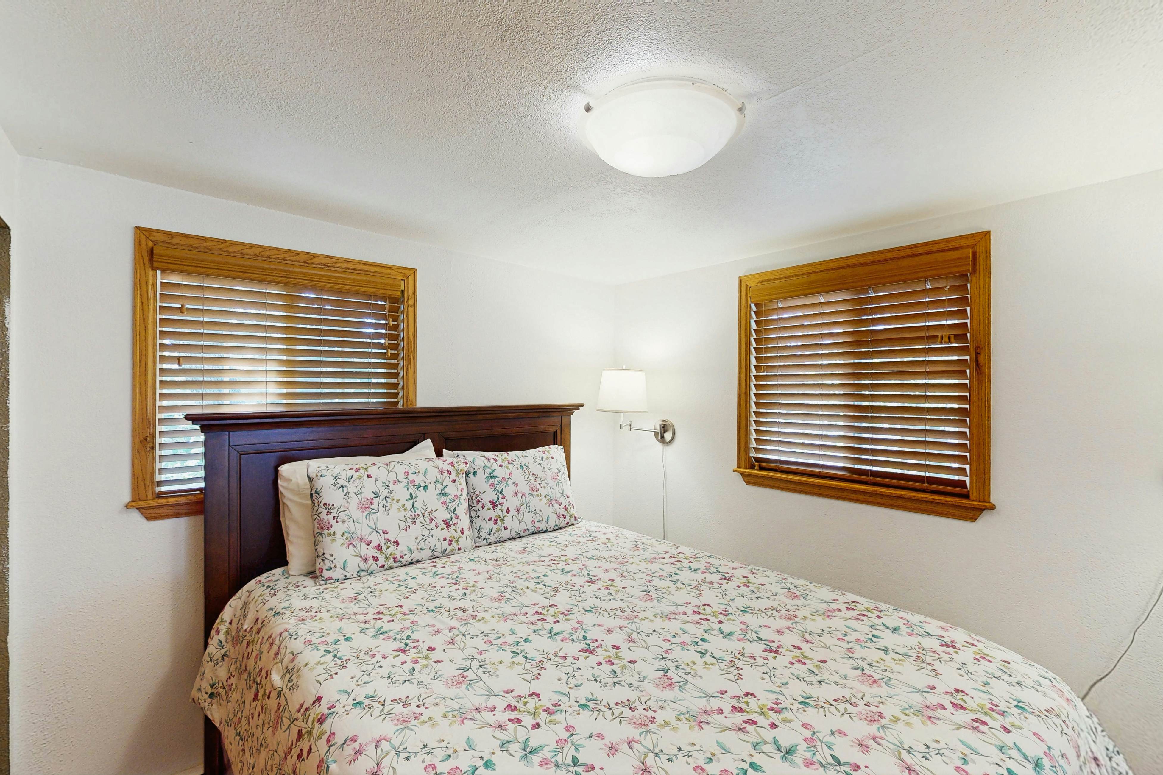 Little Lazy Bear Retreat